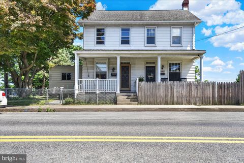 Townhouse For Sale - 632 Highland Street<br/> HARRISBURG, PA 17113