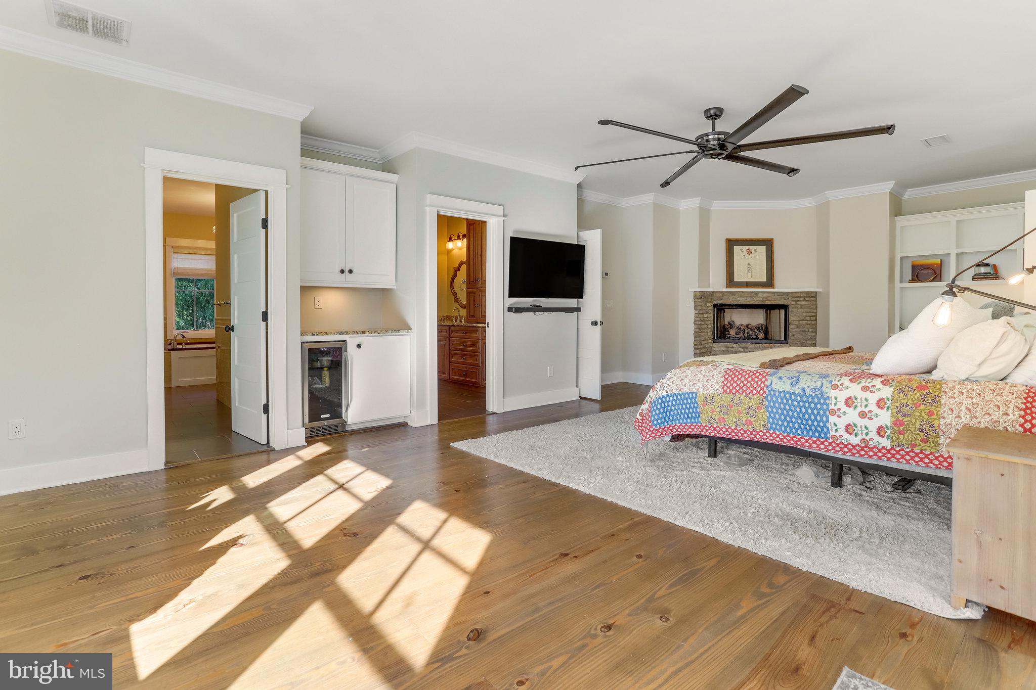 CHAPEL HILL - Residential