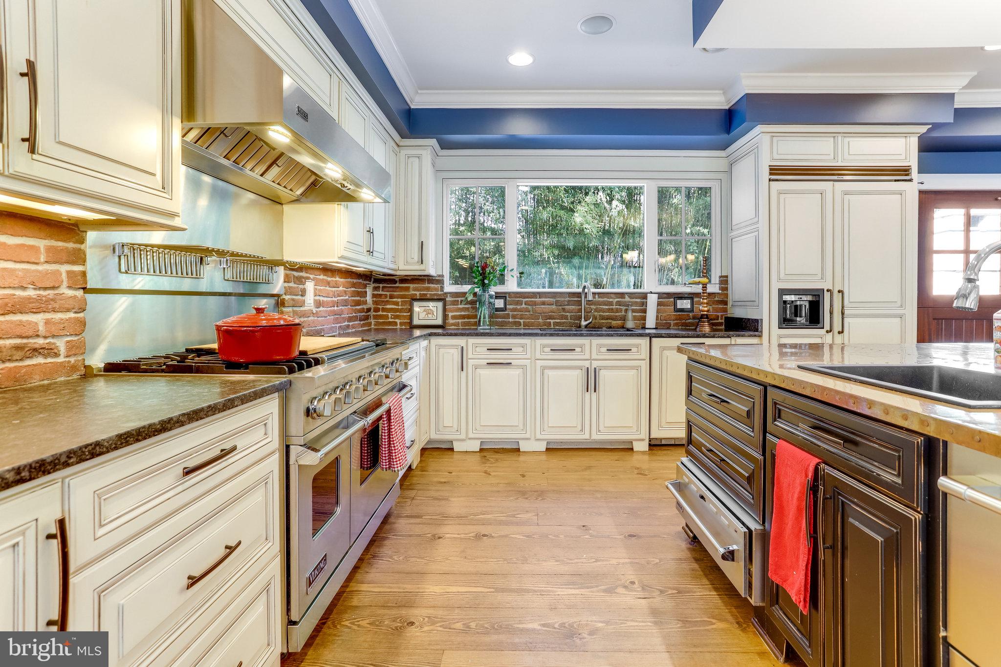 CHAPEL HILL - Residential