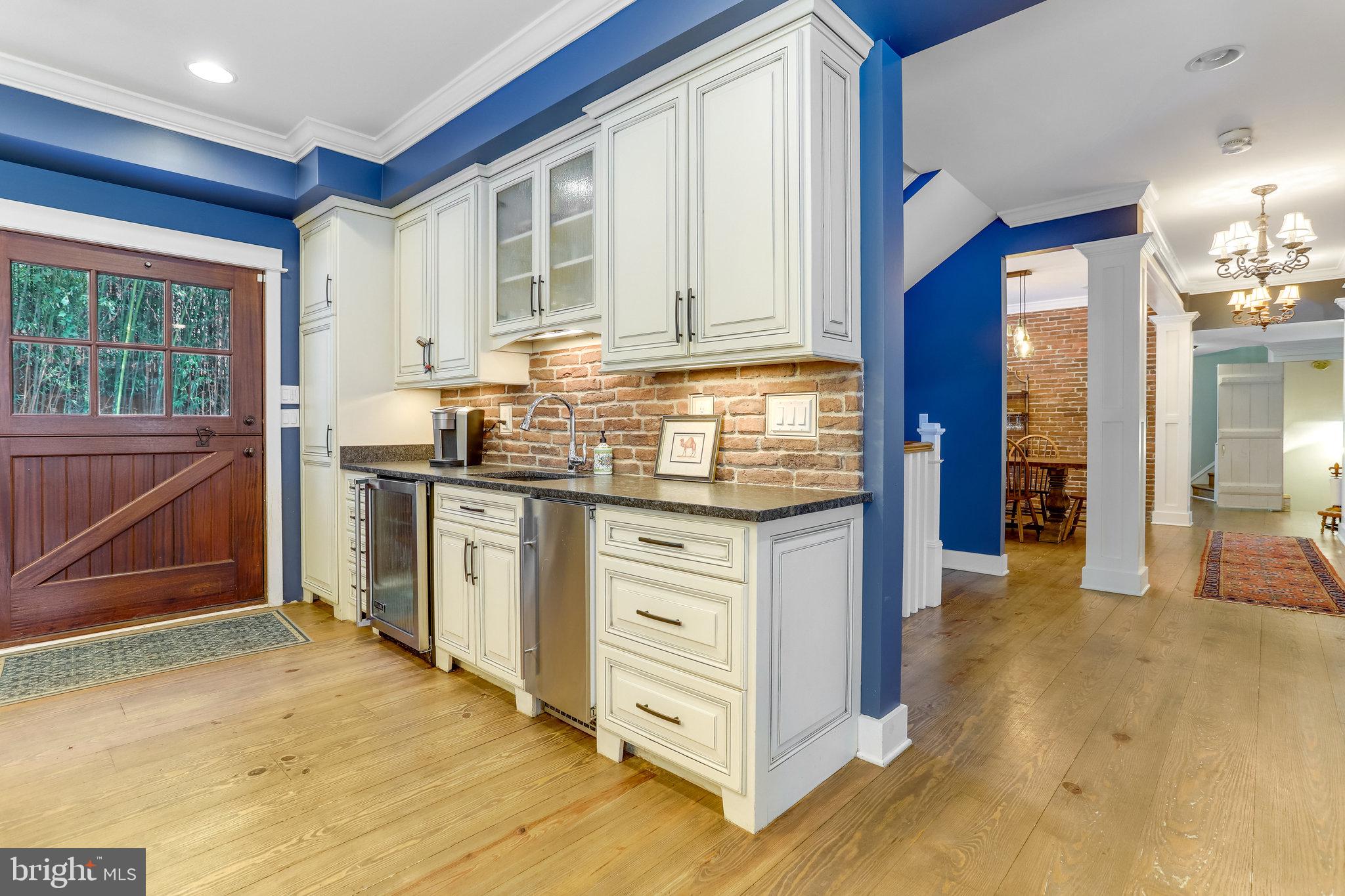 CHAPEL HILL - Residential