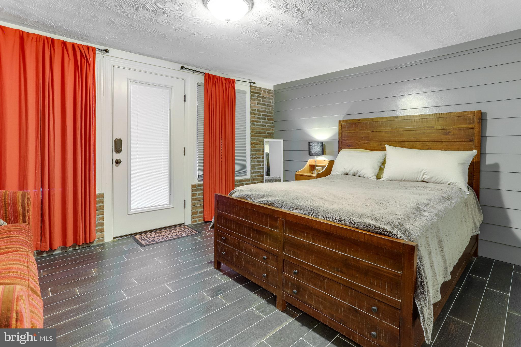 CHAPEL HILL - Residential