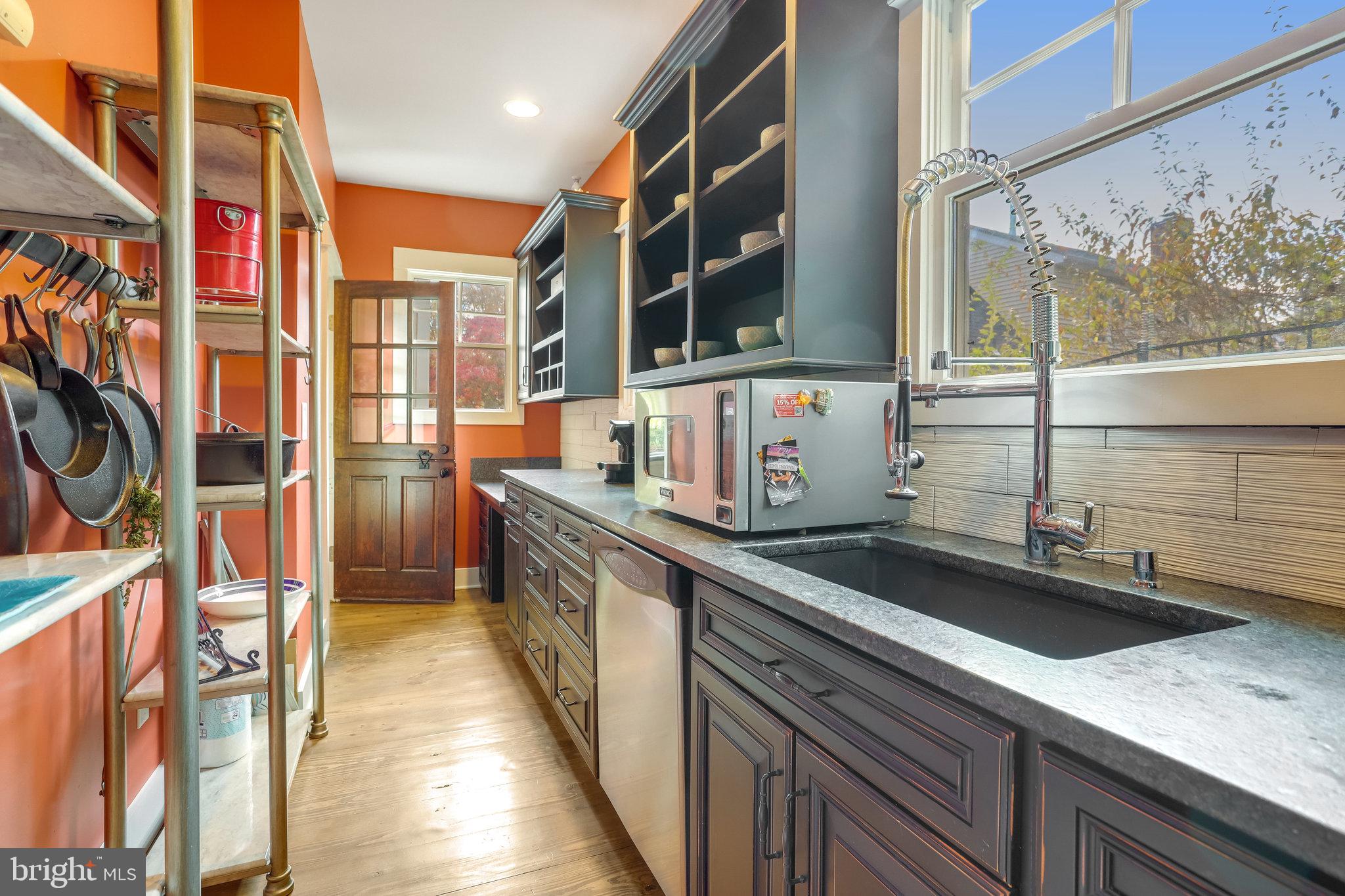 CHAPEL HILL - Residential