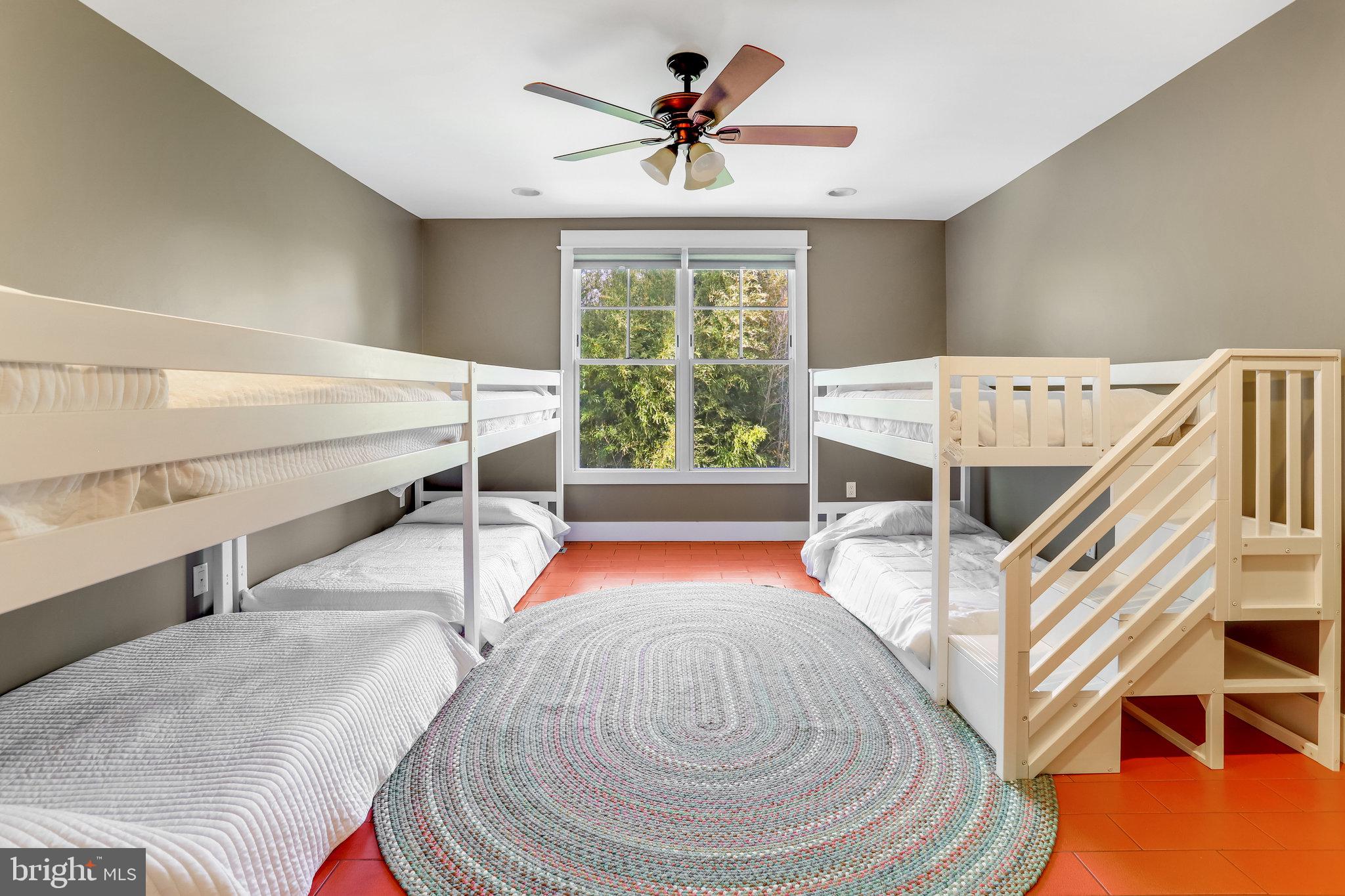 CHAPEL HILL - Residential