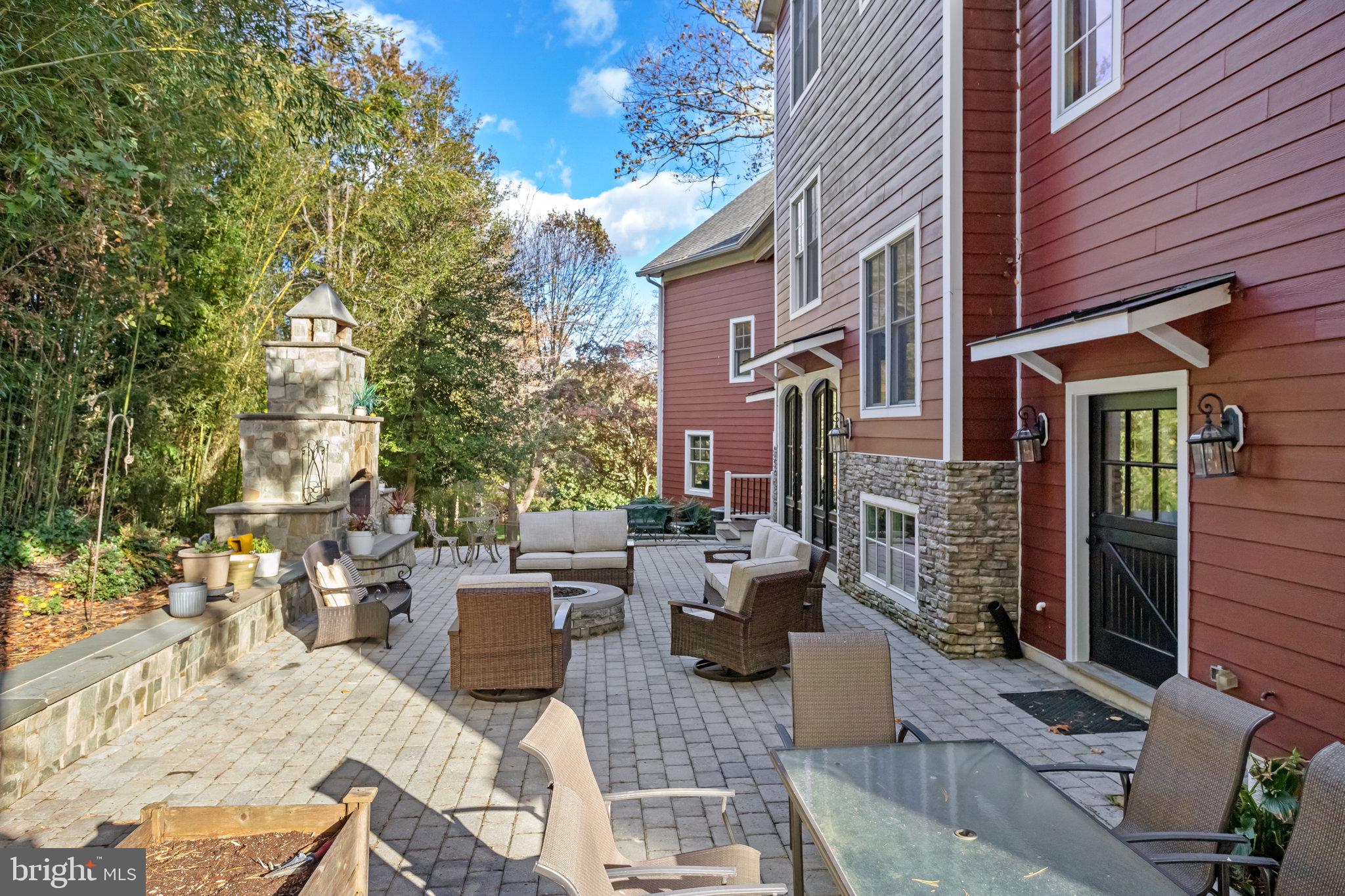 CHAPEL HILL - Residential