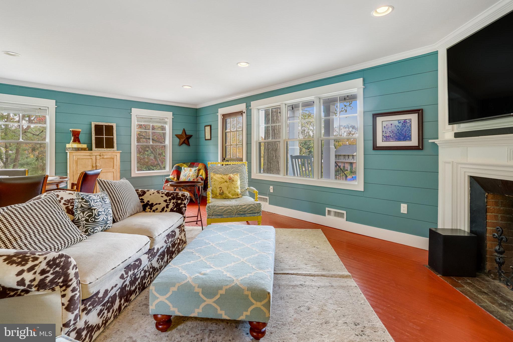 CHAPEL HILL - Residential