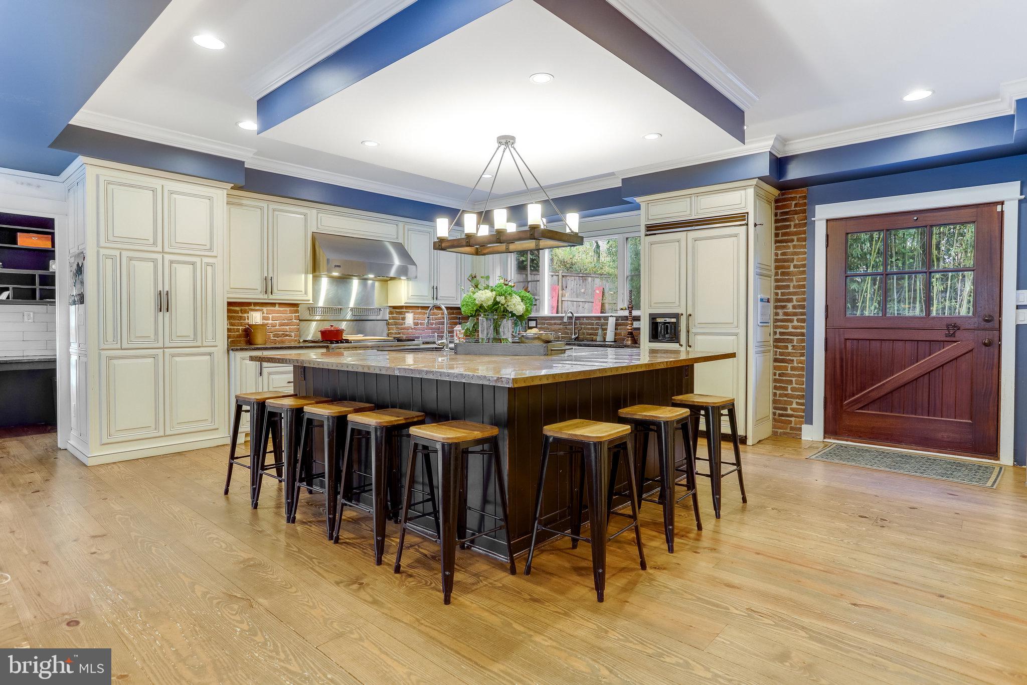 CHAPEL HILL - Residential