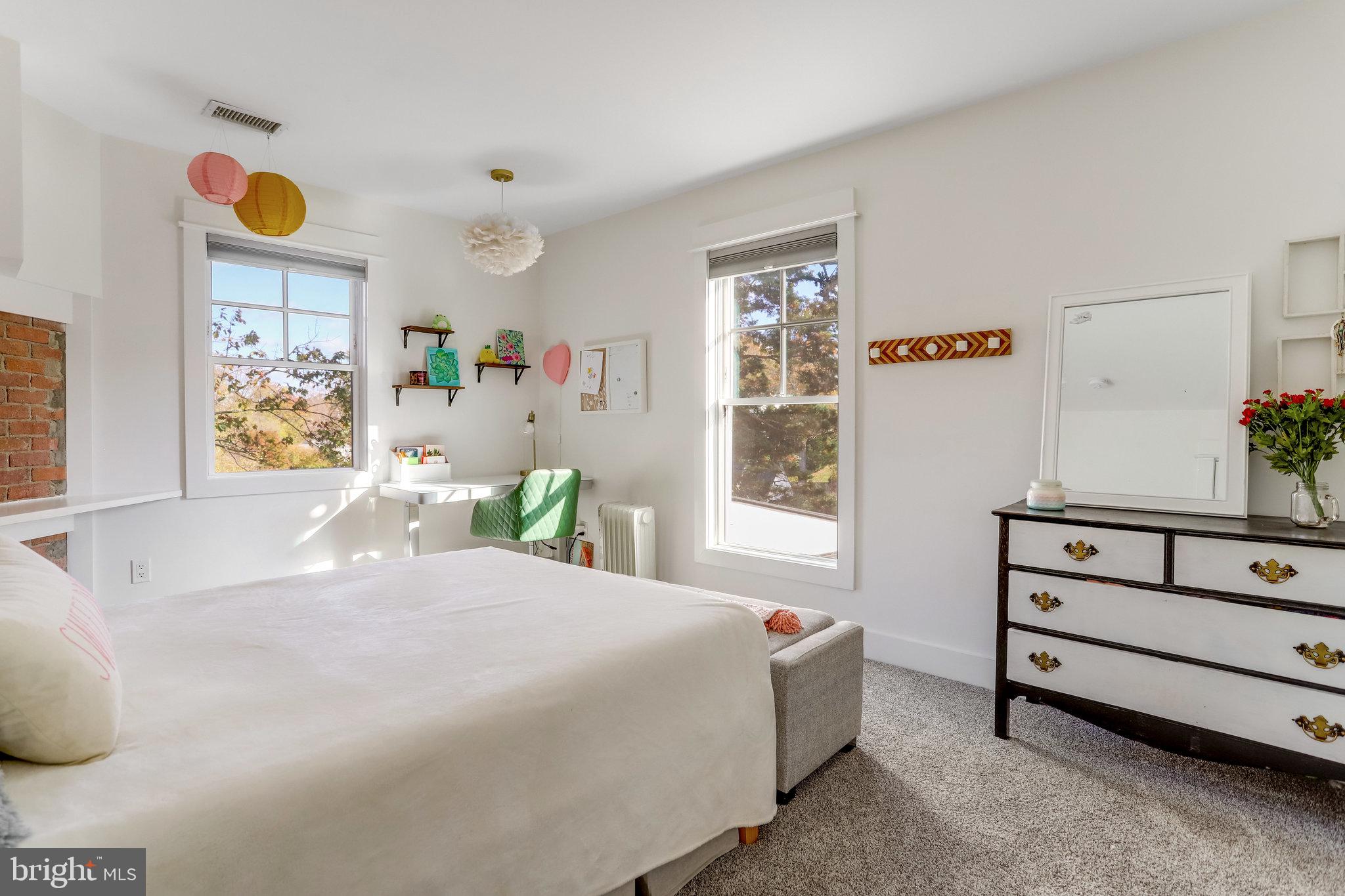 CHAPEL HILL - Residential