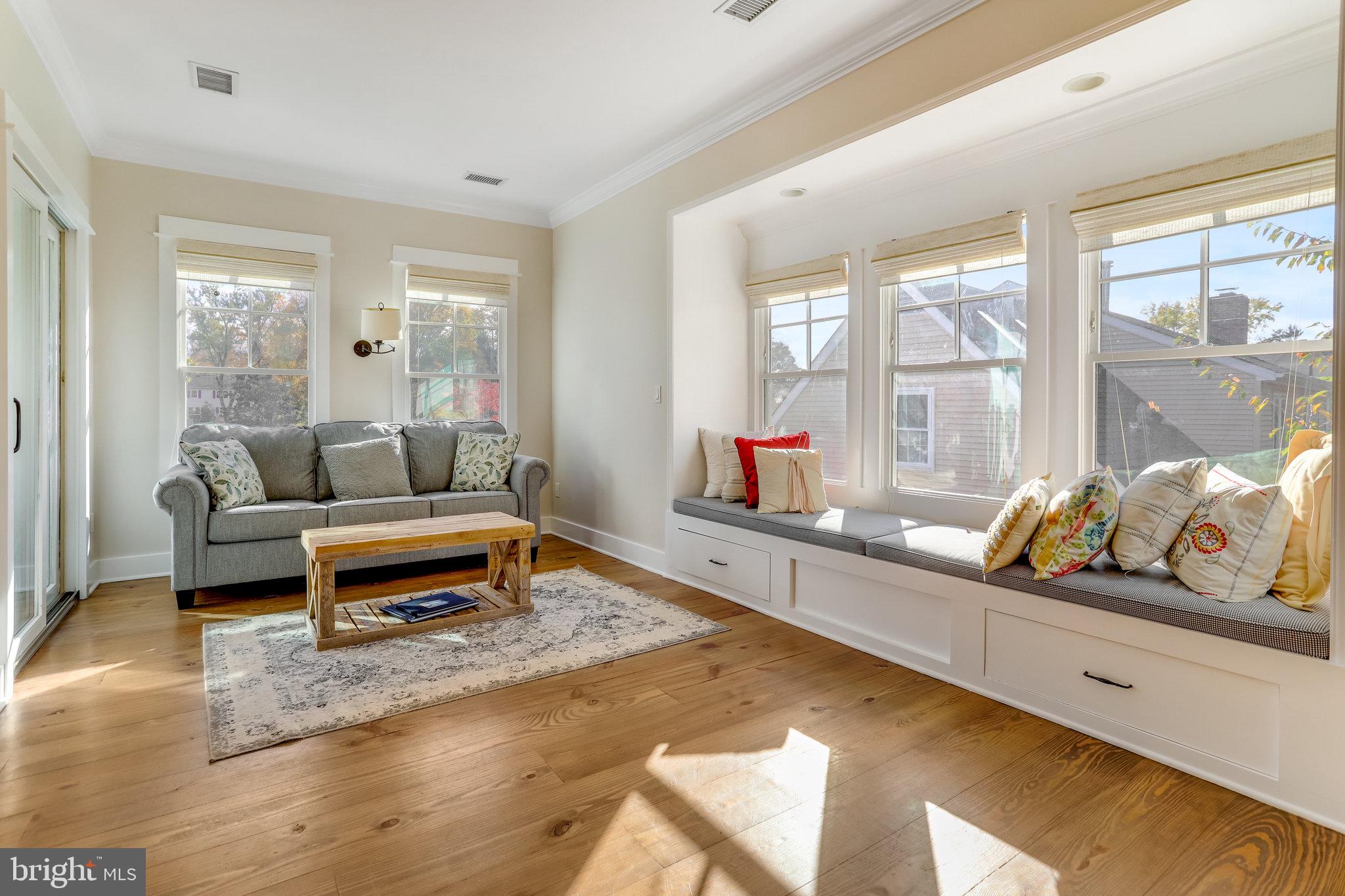 CHAPEL HILL - Residential