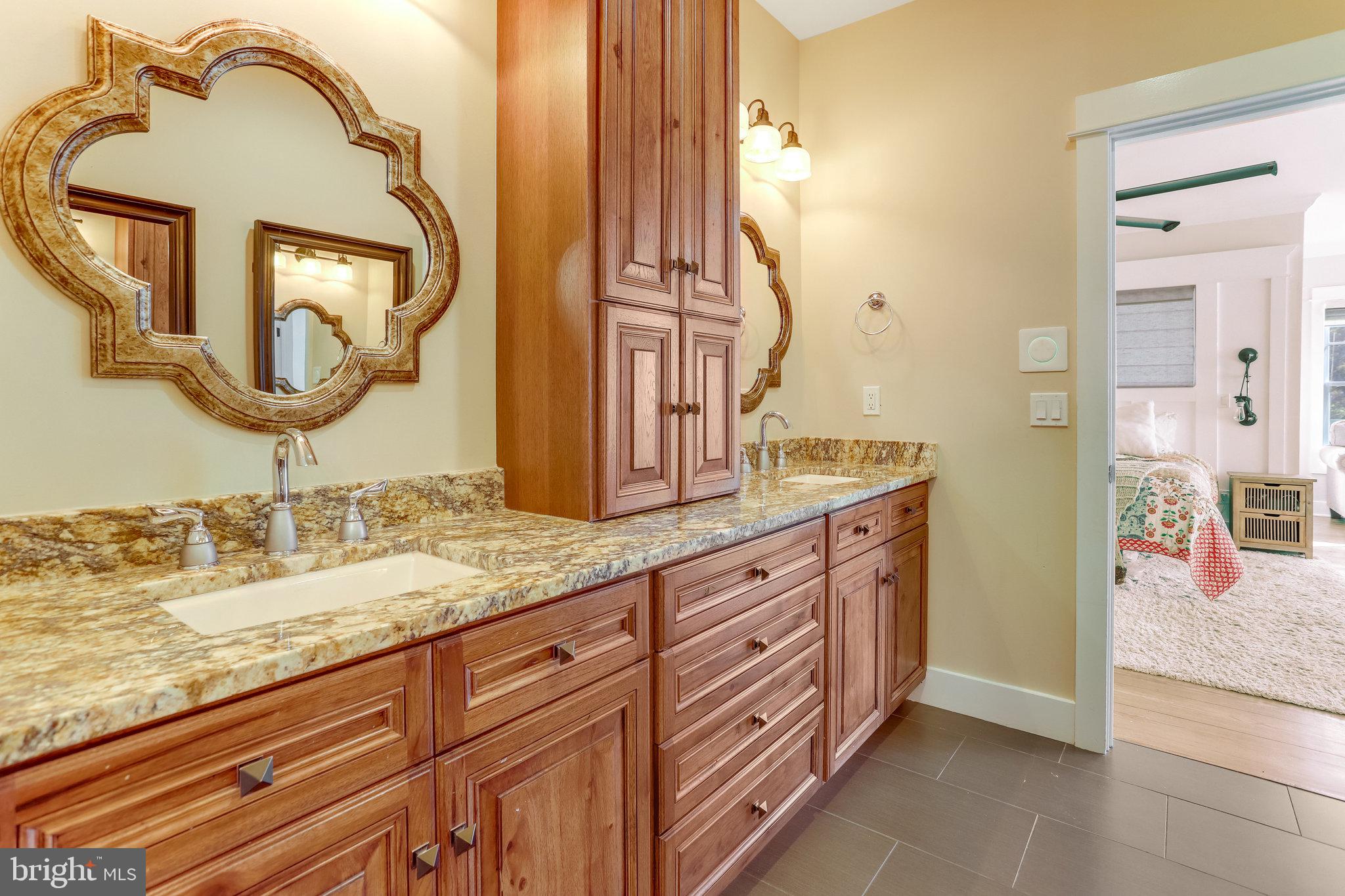 CHAPEL HILL - Residential