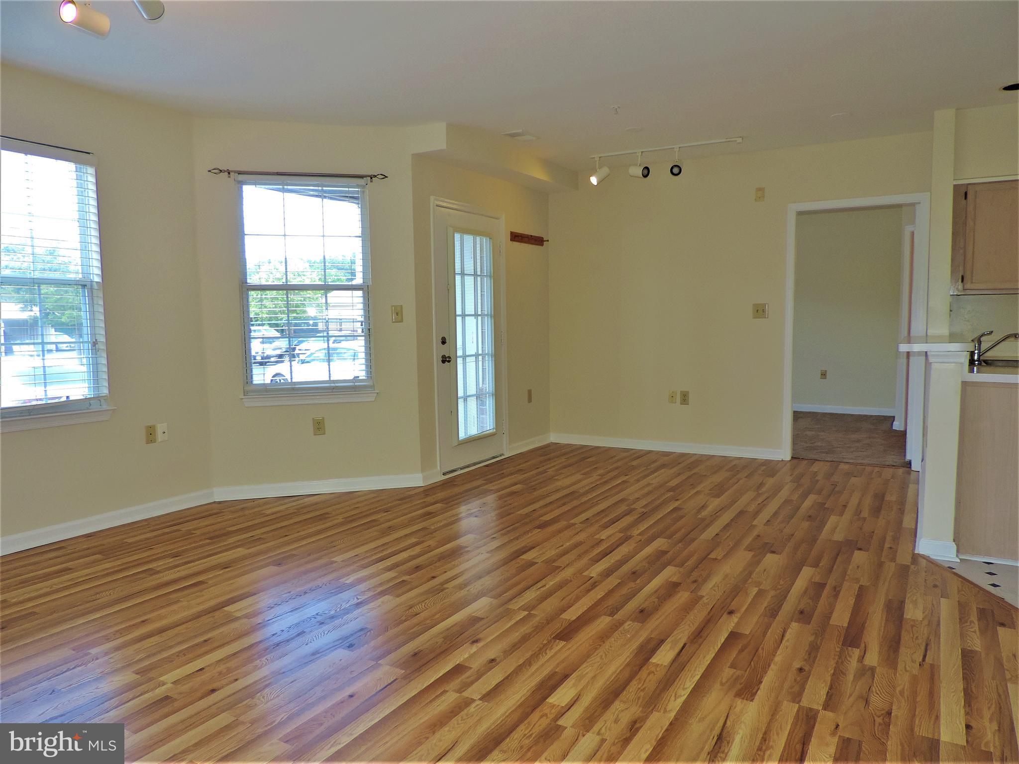 SAYBROOKE LANDING AT SEVEN OAKS CONDOMINIUM - Residential