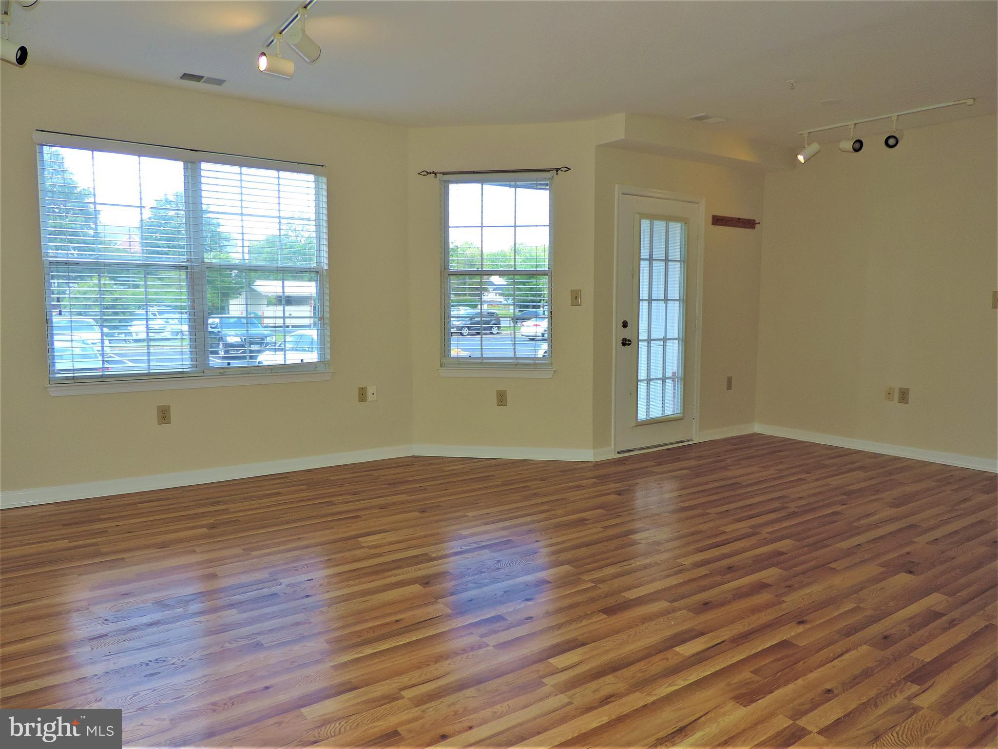 SAYBROOKE LANDING AT SEVEN OAKS CONDOMINIUM - Residential