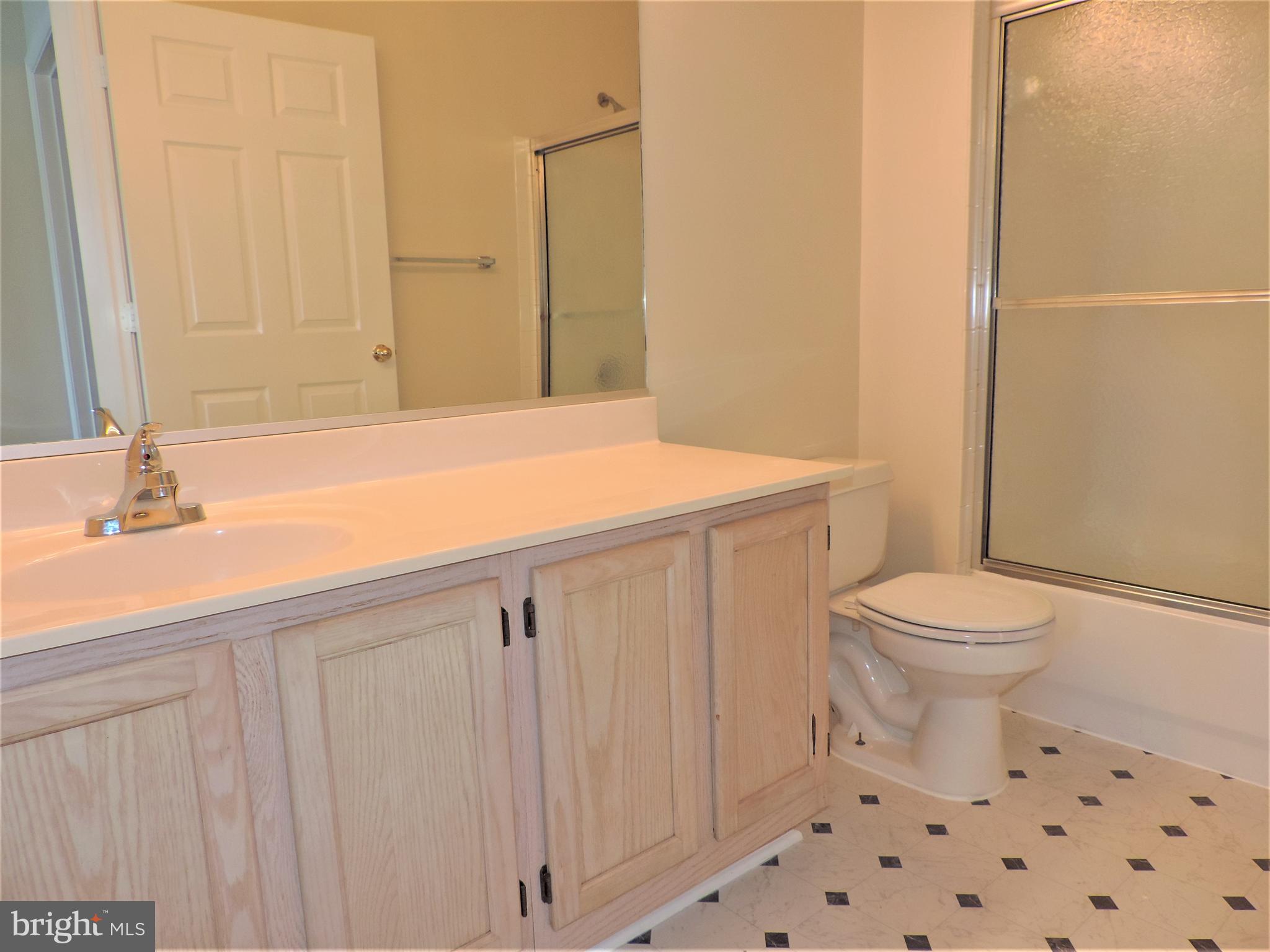 SAYBROOKE LANDING AT SEVEN OAKS CONDOMINIUM - Residential