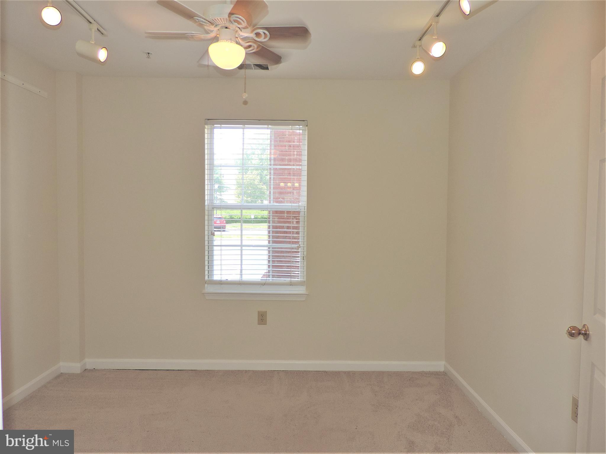 SAYBROOKE LANDING AT SEVEN OAKS CONDOMINIUM - Residential