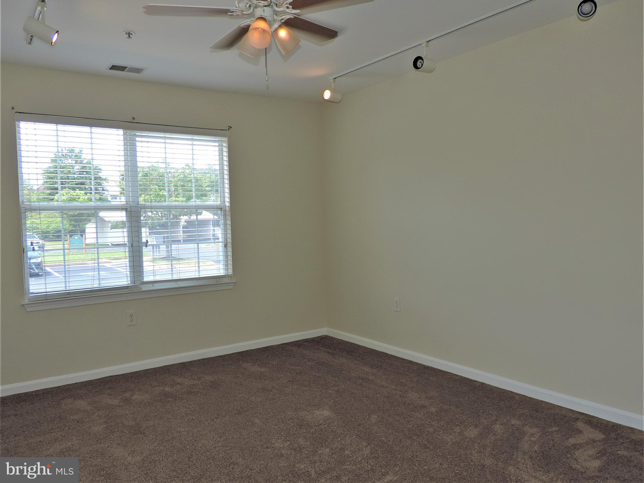 SAYBROOKE LANDING AT SEVEN OAKS CONDOMINIUM - Residential