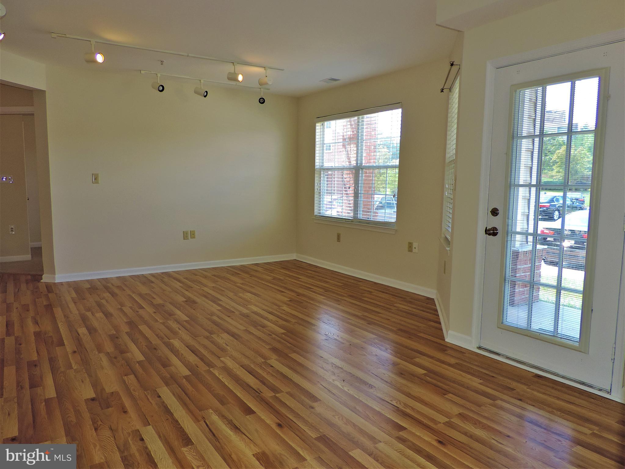 SAYBROOKE LANDING AT SEVEN OAKS CONDOMINIUM - Residential