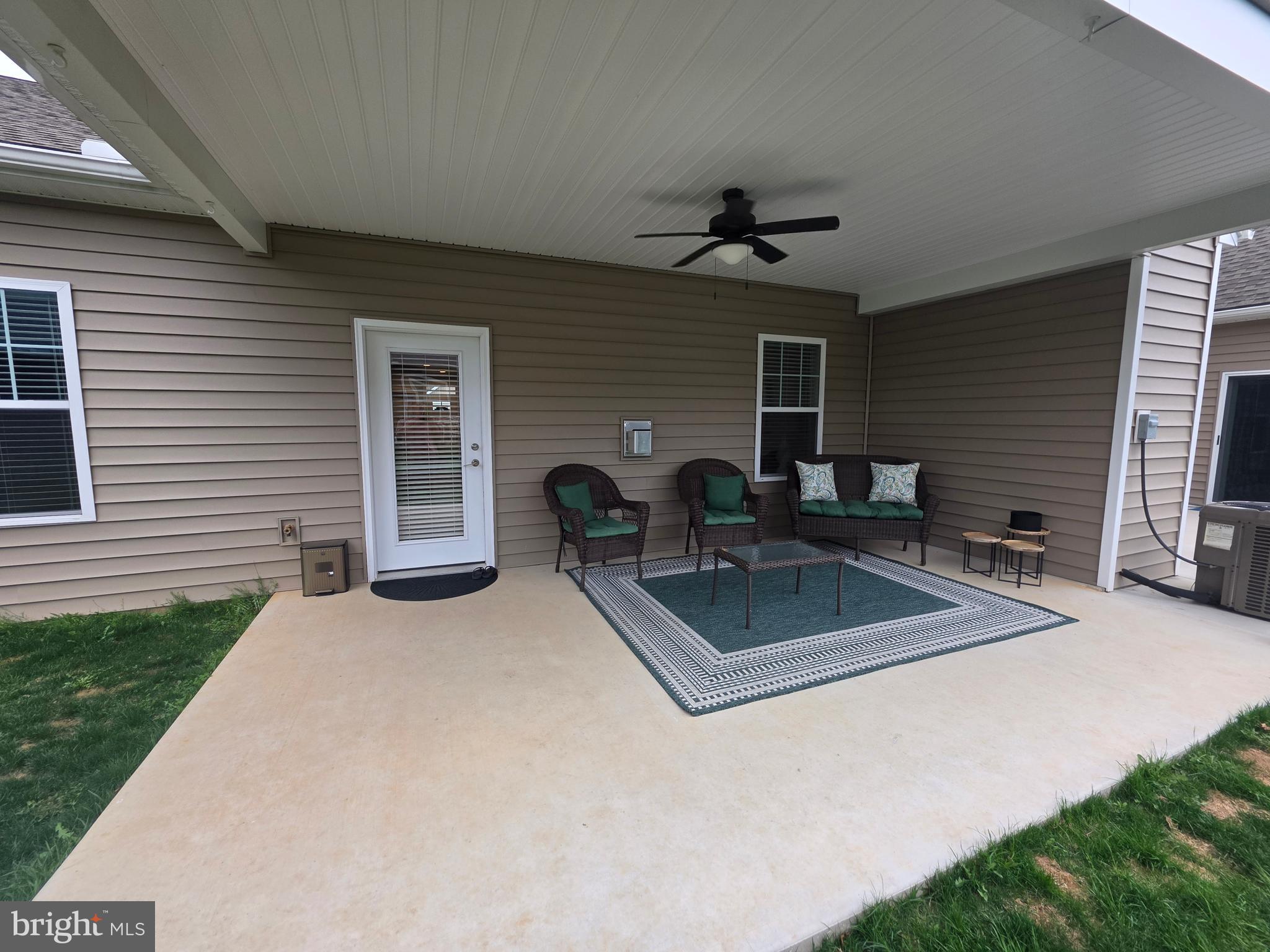 MEADOWSGREEN - Residential