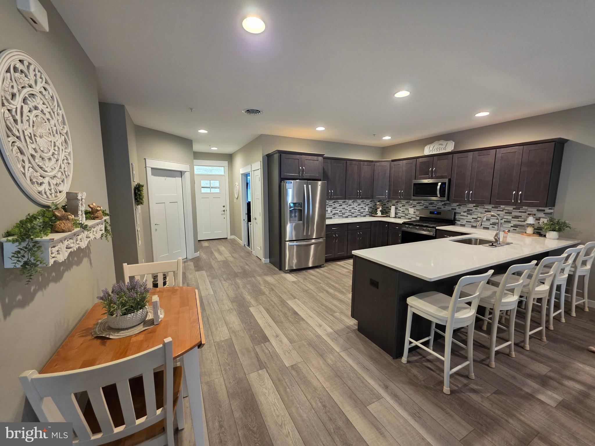 MEADOWSGREEN - Residential