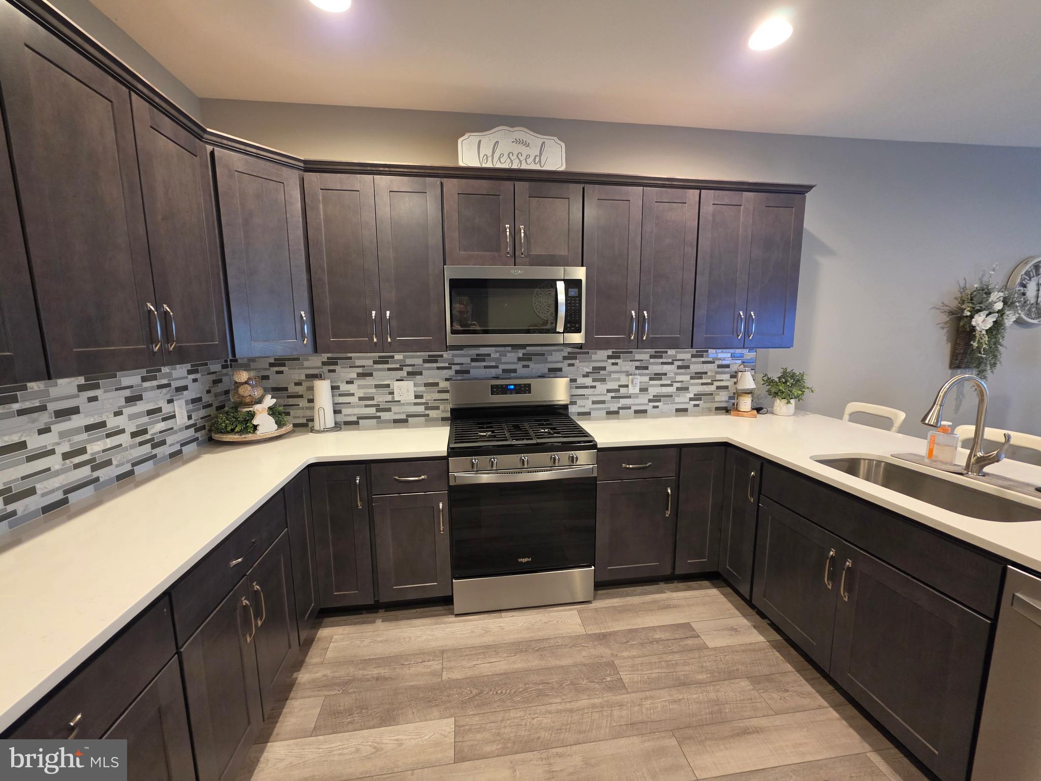 MEADOWSGREEN - Residential