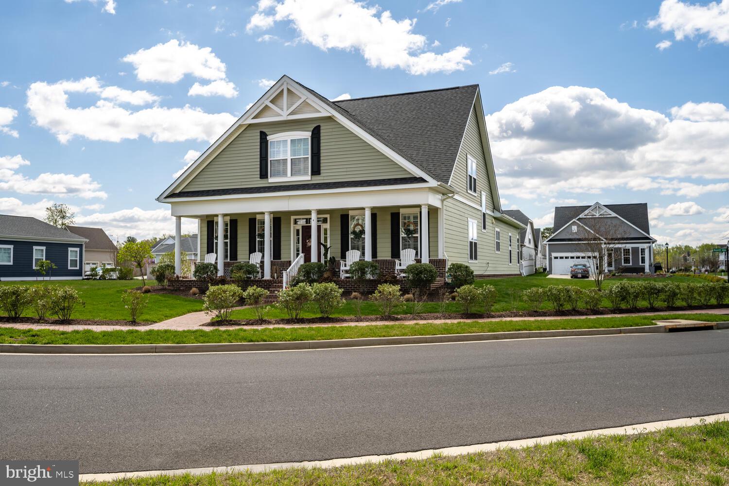 8127 EASTON VILLAGE DRIVE
