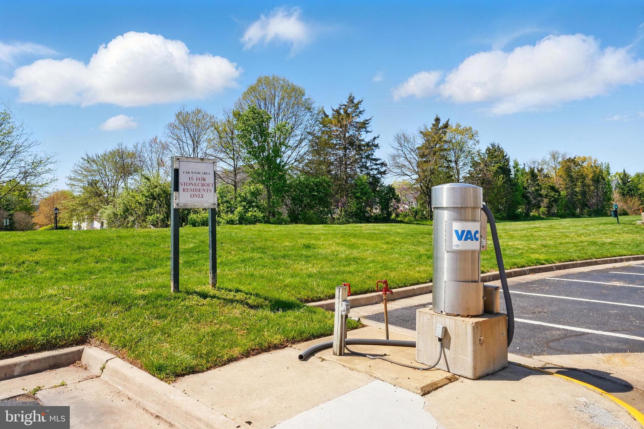 STONECROFT CONDO - Residential