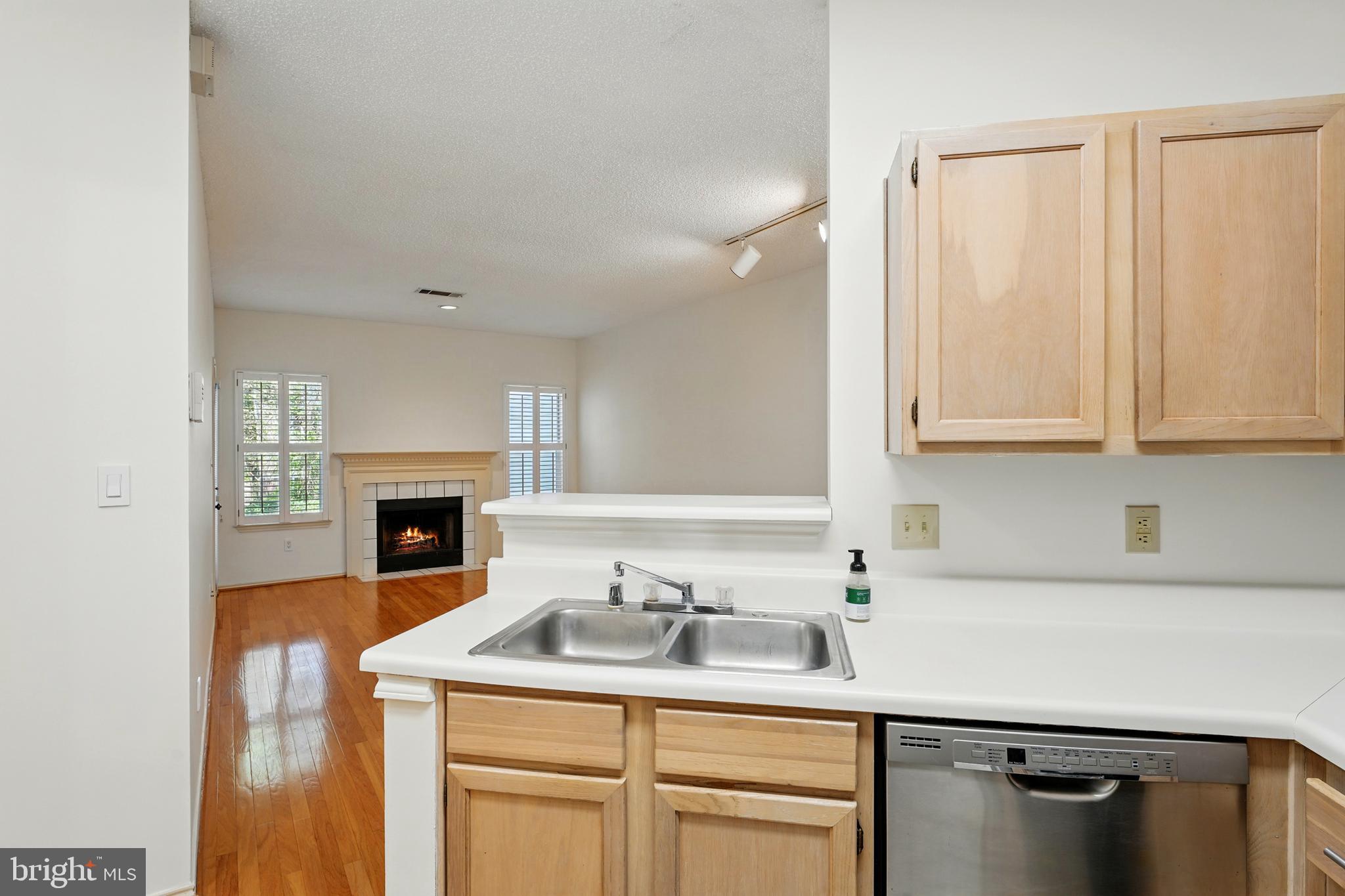 STONECROFT CONDO - Residential