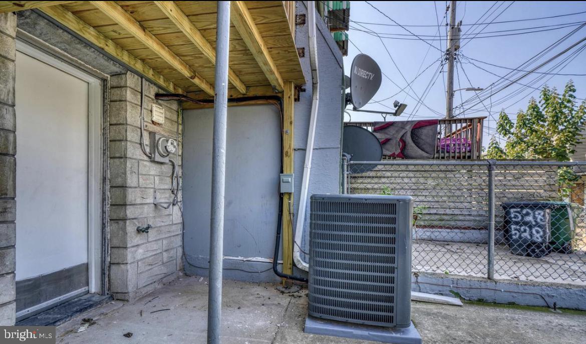 MCELDERRY PARK - Residential Lease