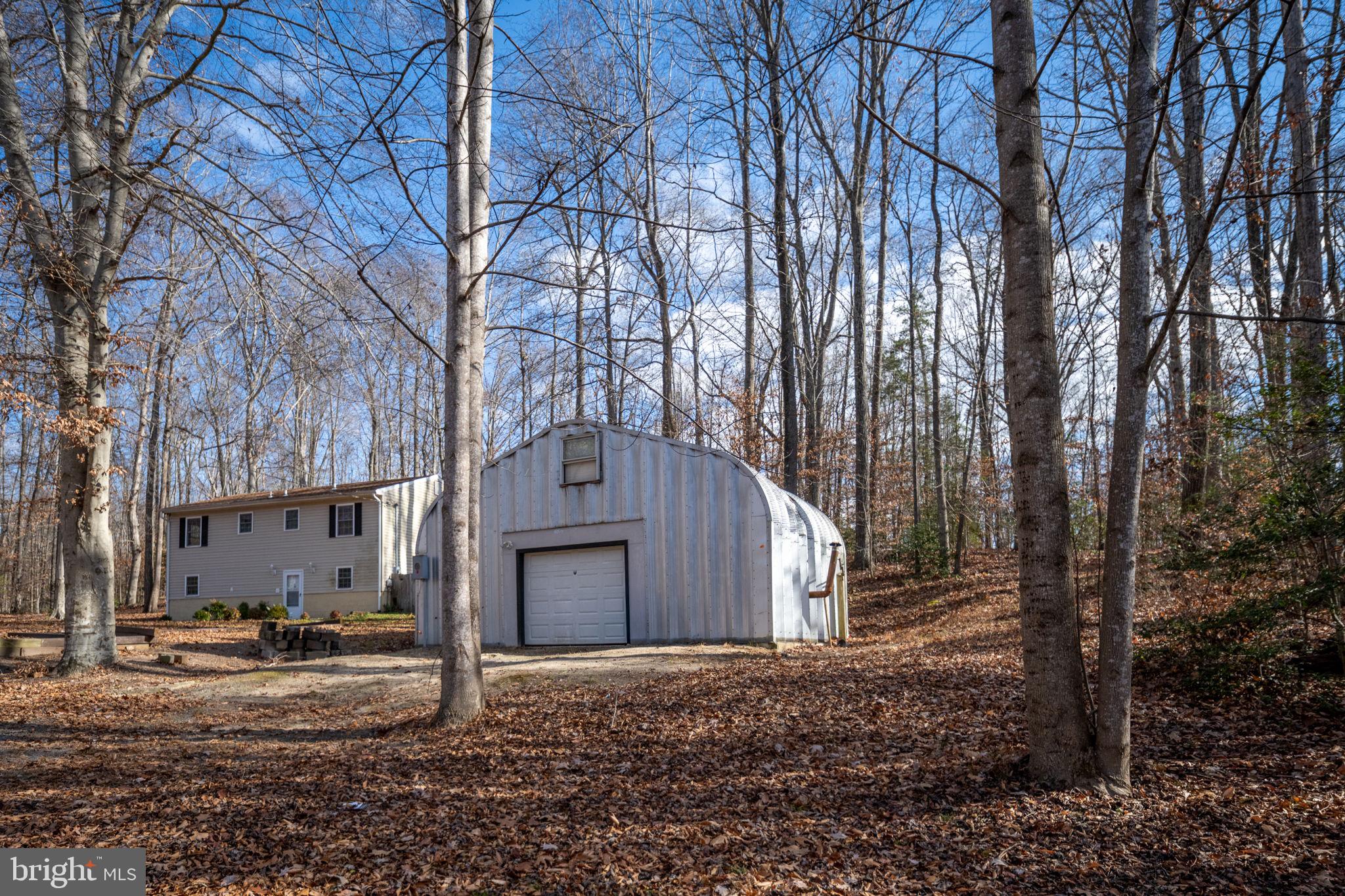 CAROLINE PINES - Residential