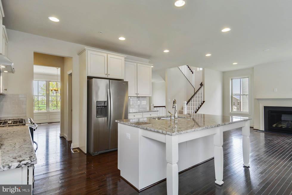 LANDSDALE - Residential