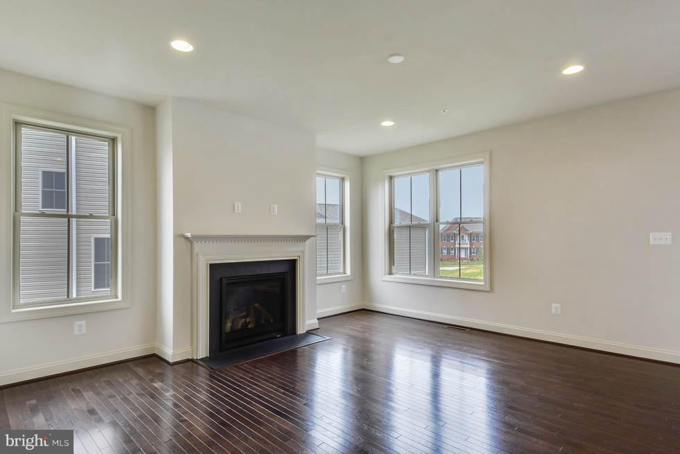 LANDSDALE - Residential