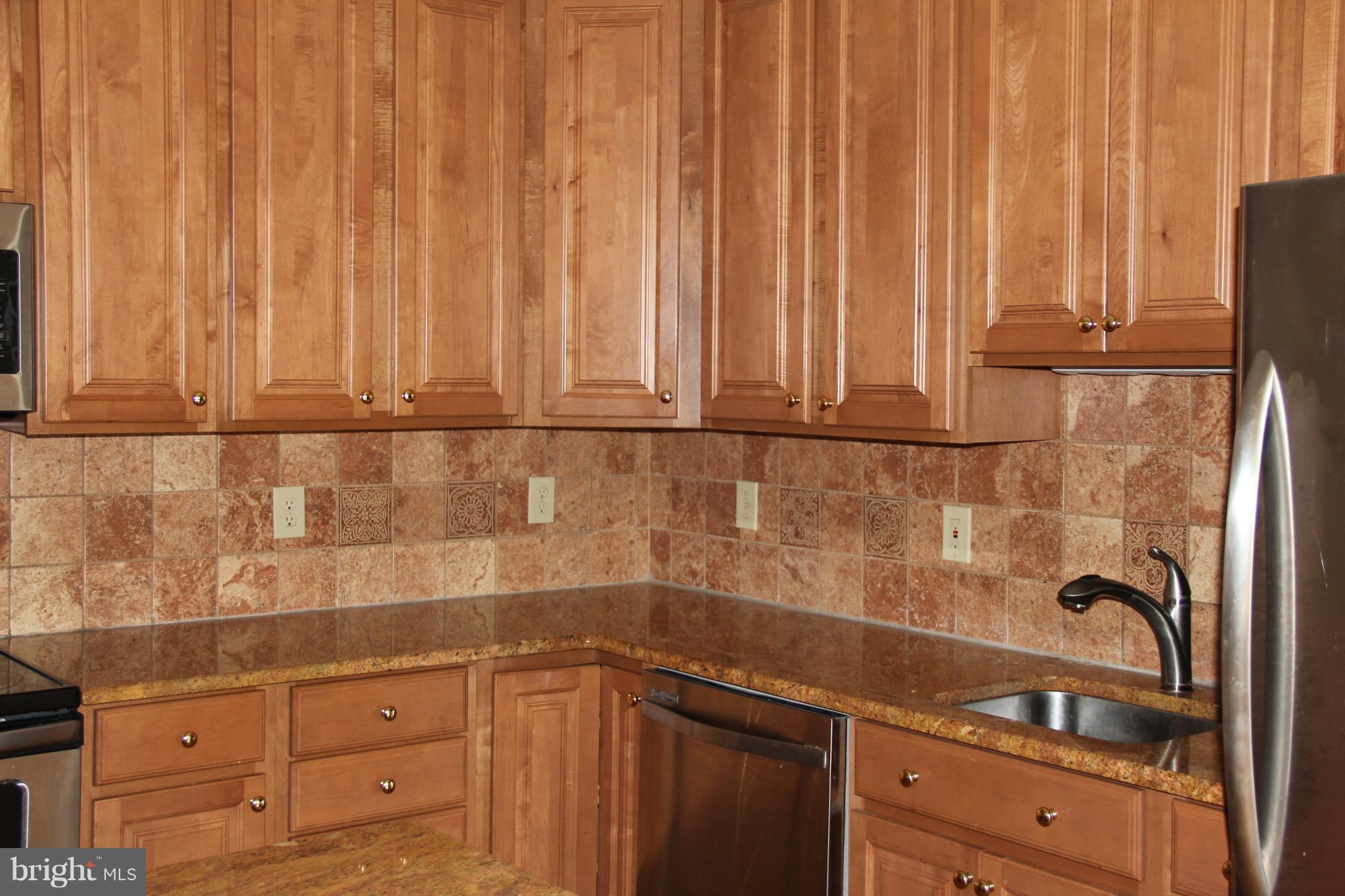 KINGS MANOR TOWNE HOUSES - Residential Lease