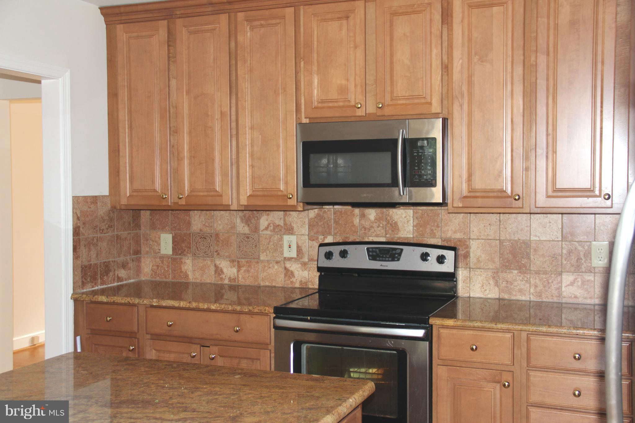 KINGS MANOR TOWNE HOUSES - Residential Lease