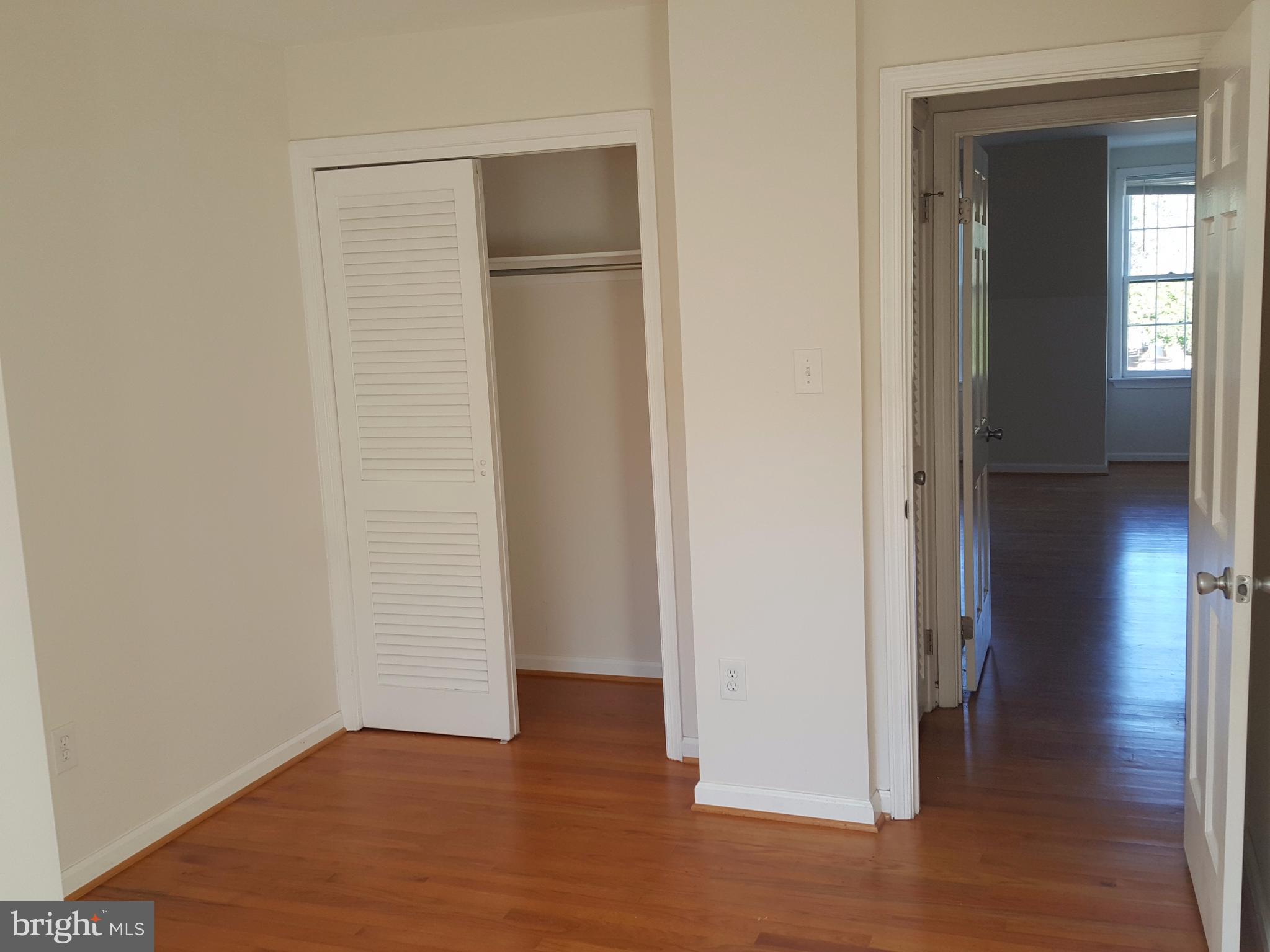 KINGS MANOR TOWNE HOUSES - Residential Lease