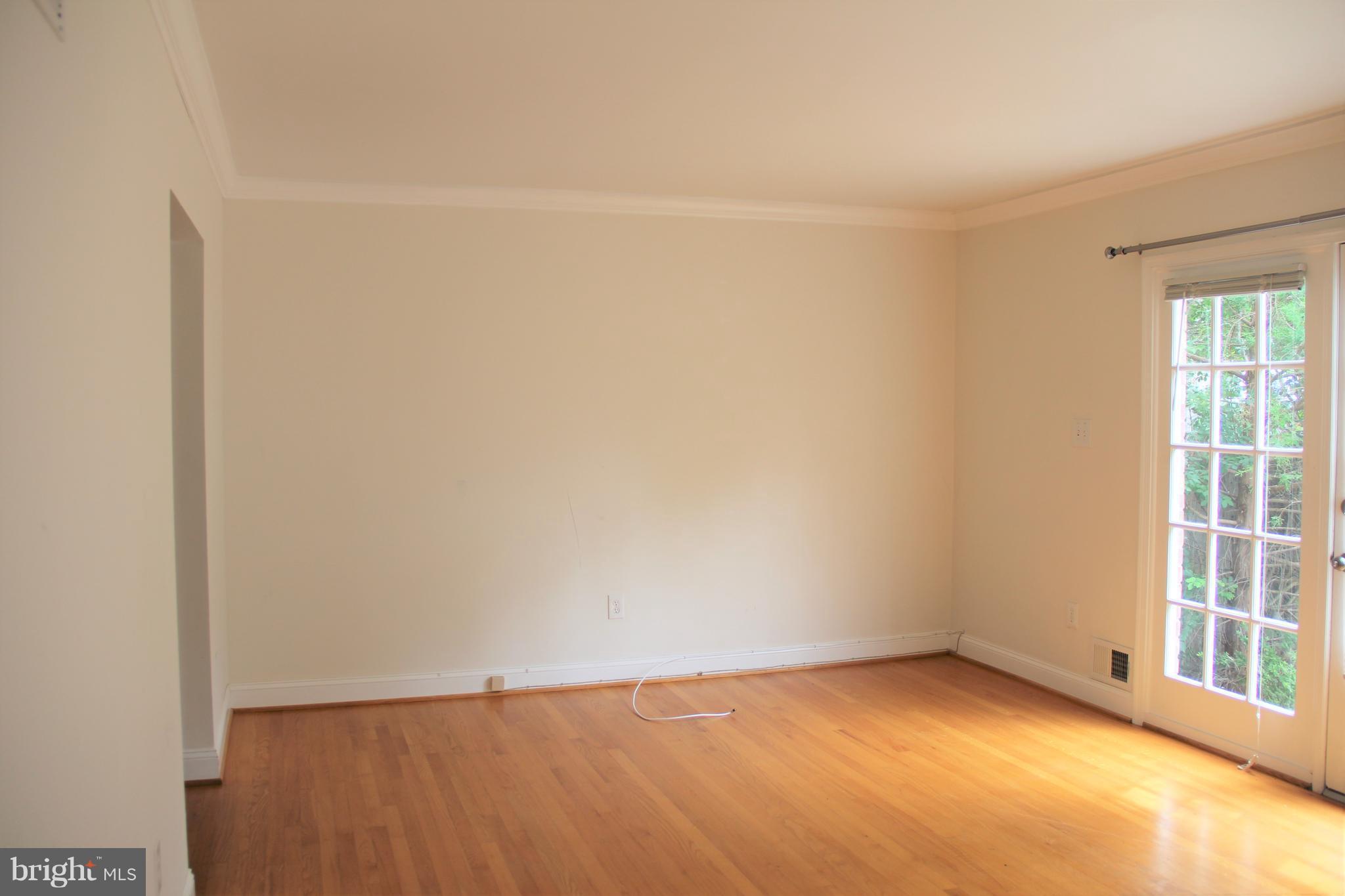 KINGS MANOR TOWNE HOUSES - Residential Lease