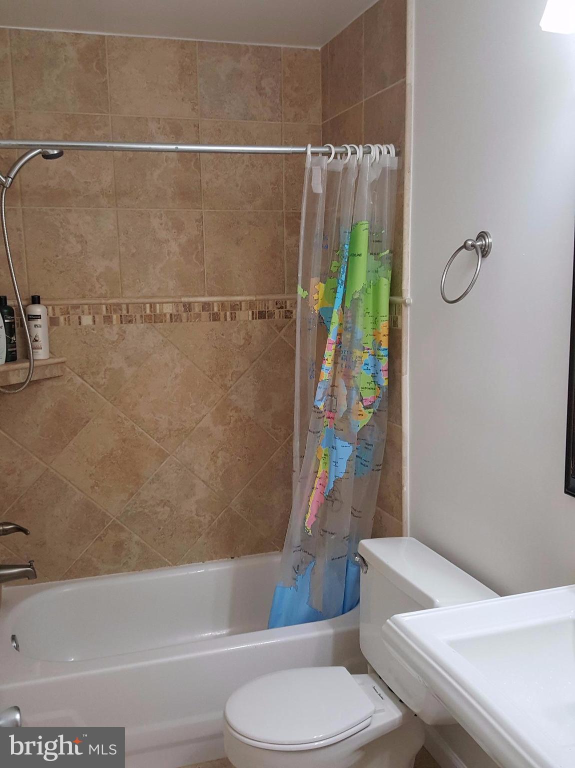 KINGS MANOR TOWNE HOUSES - Residential Lease