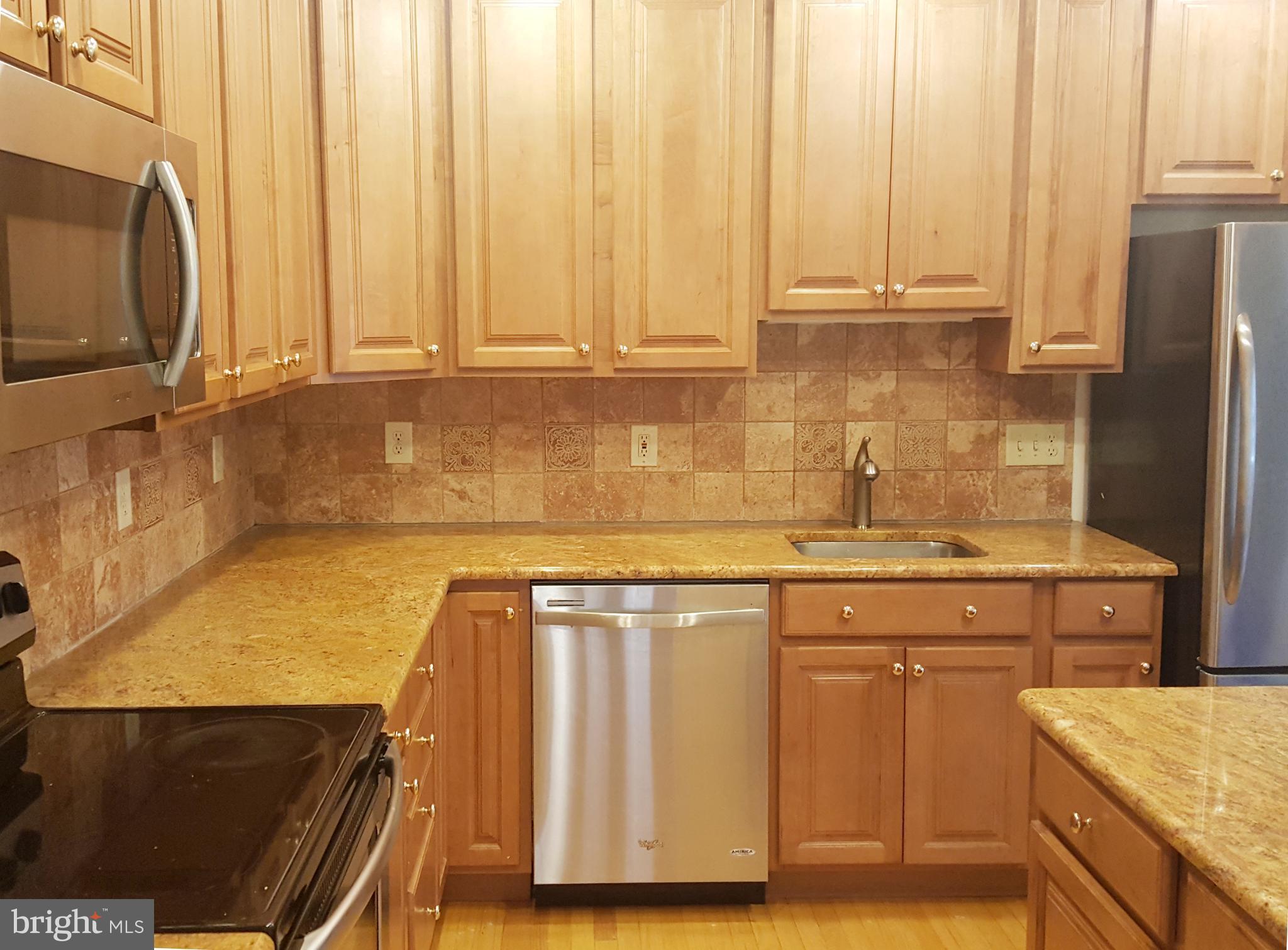 KINGS MANOR TOWNE HOUSES - Residential Lease