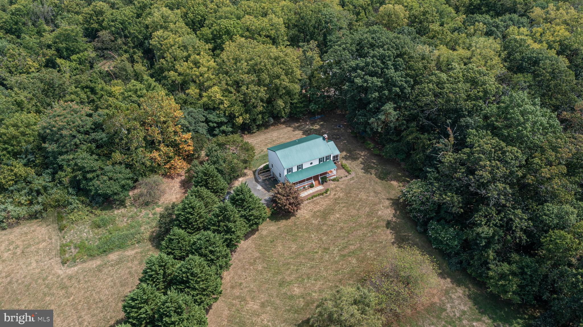 LOVETTSVILLE - Residential