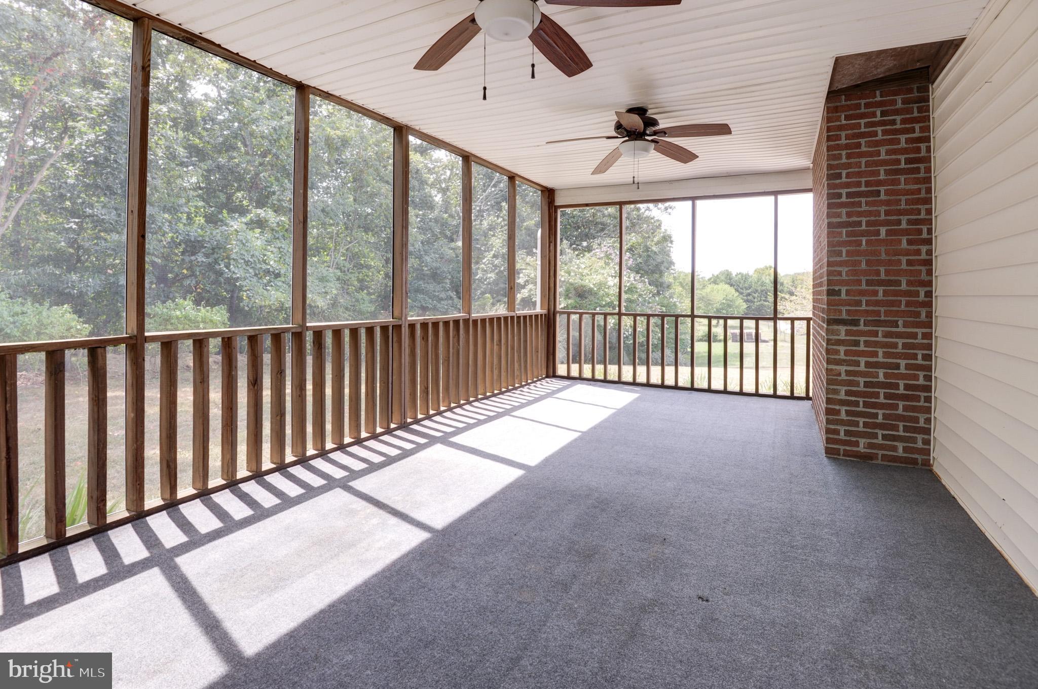 LOVETTSVILLE - Residential