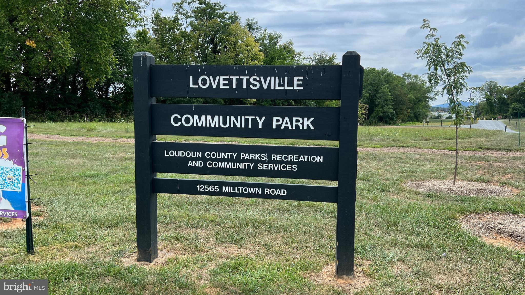 LOVETTSVILLE - Residential