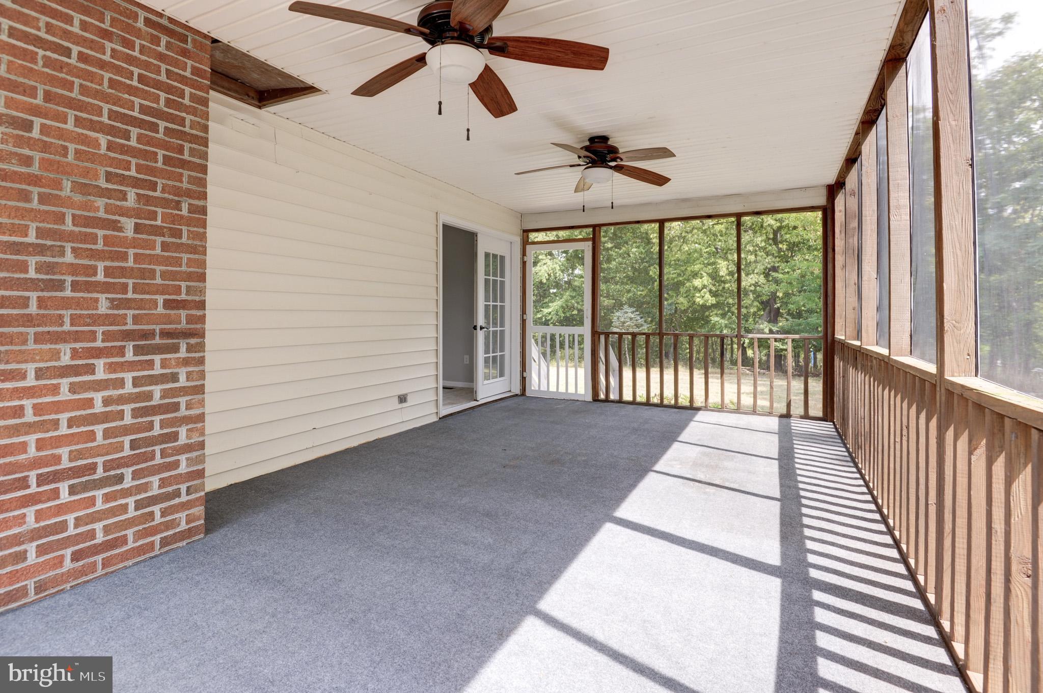 LOVETTSVILLE - Residential