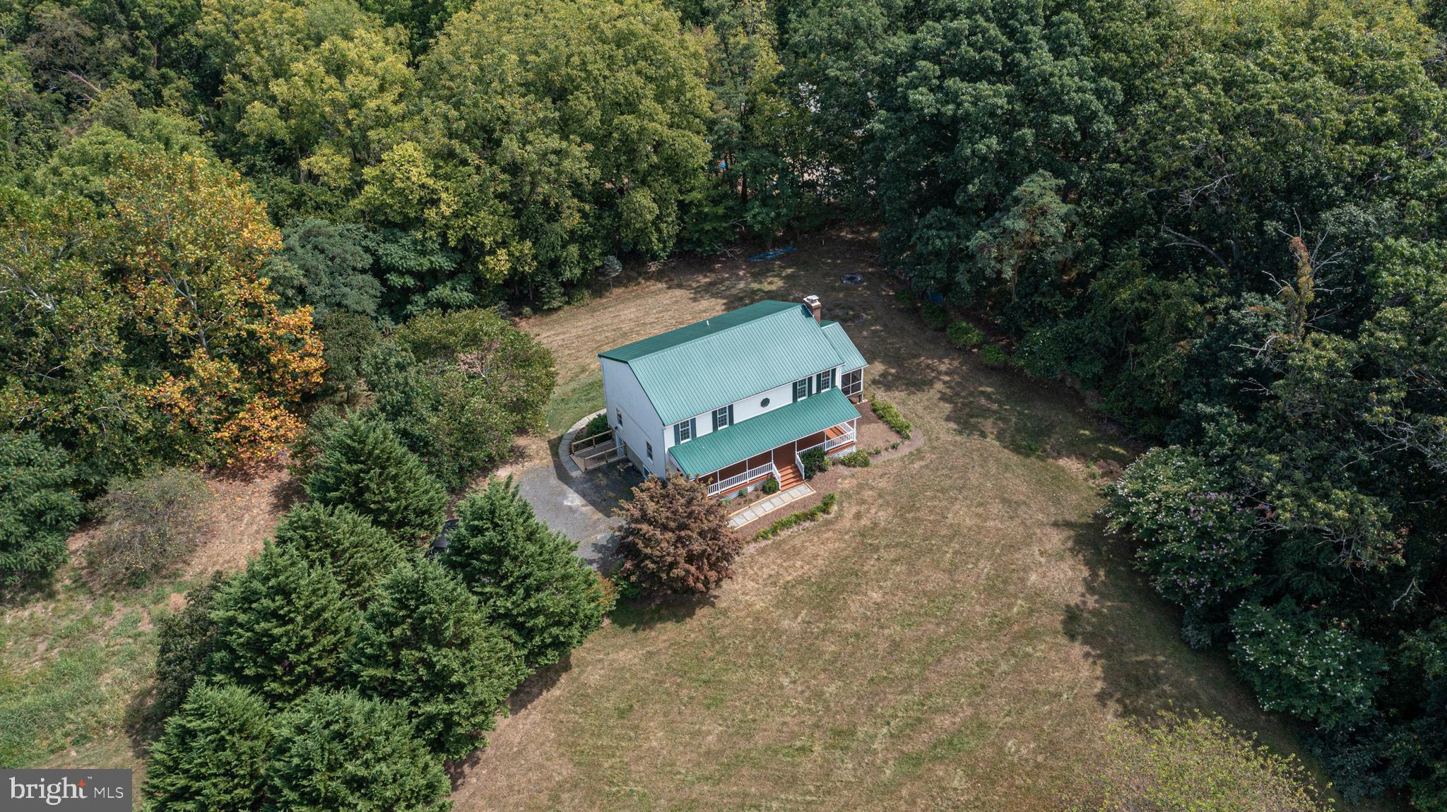 LOVETTSVILLE - Residential