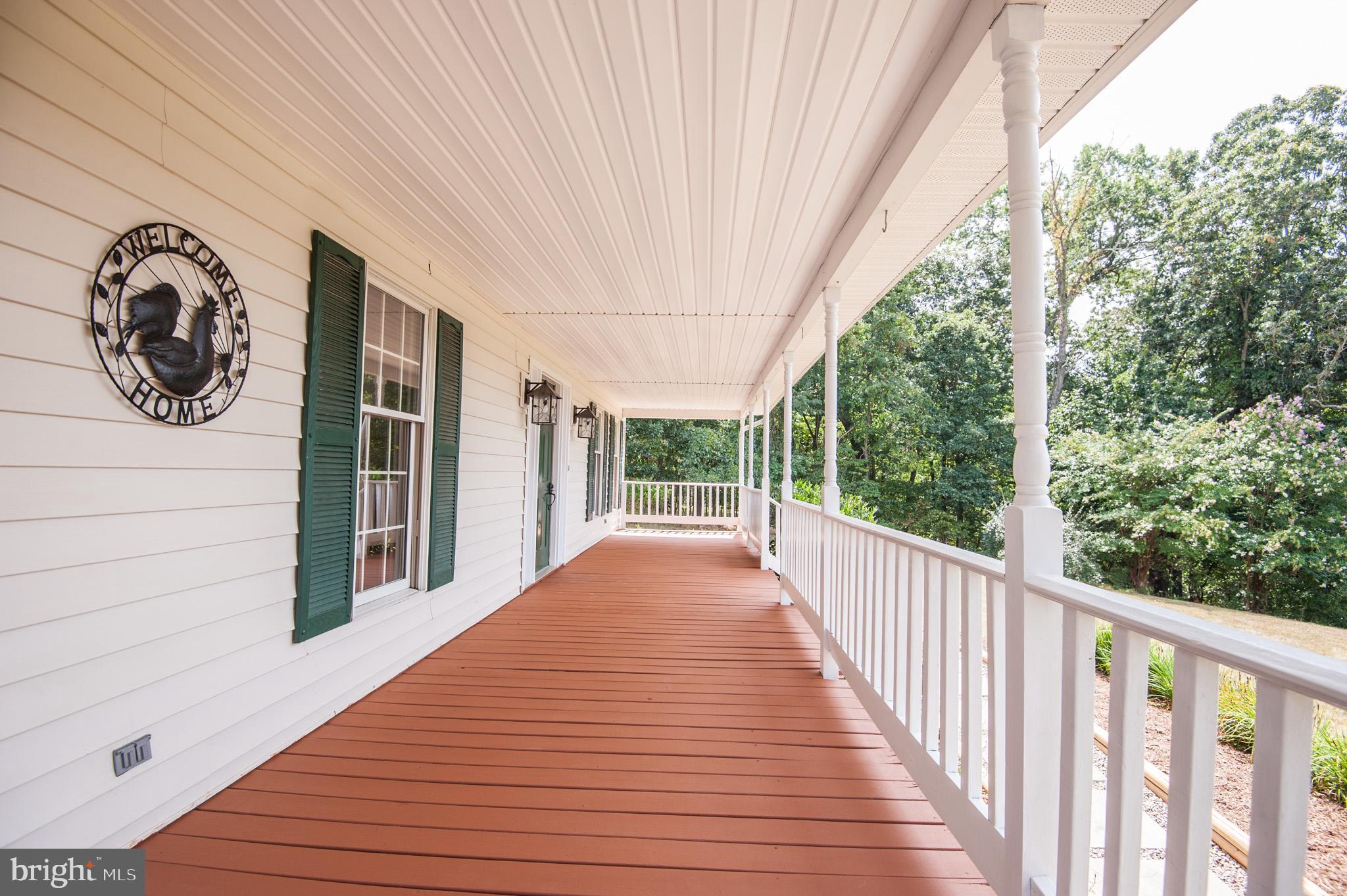 LOVETTSVILLE - Residential