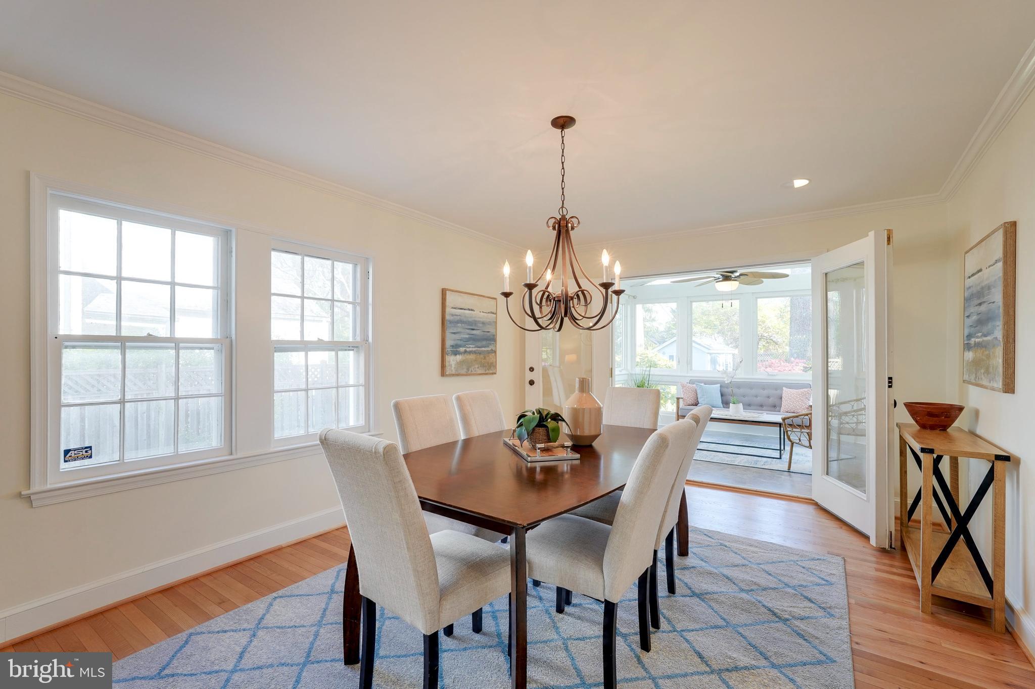 GREENWICH FOREST - Residential