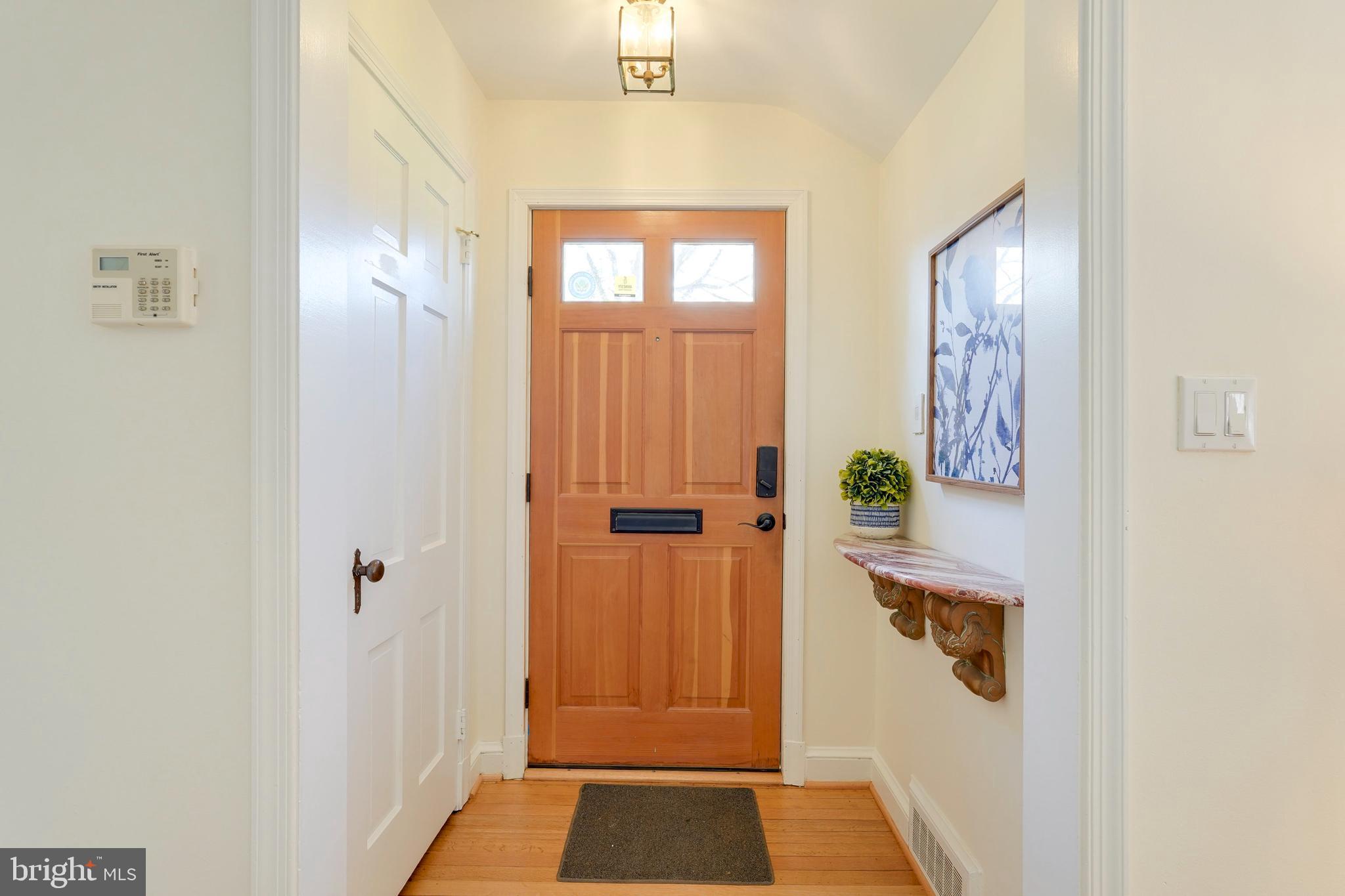 GREENWICH FOREST - Residential