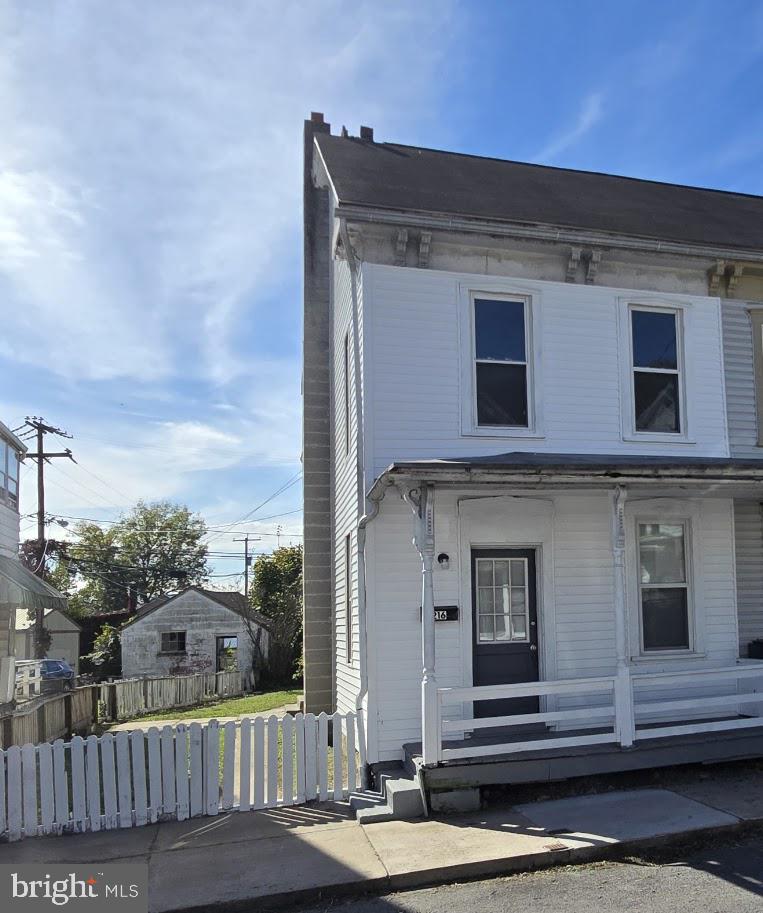 216 N GRAND STREET