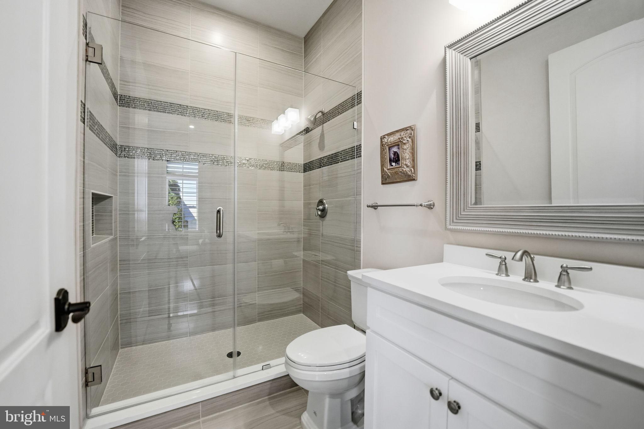 VIENNA WOODS - Residential