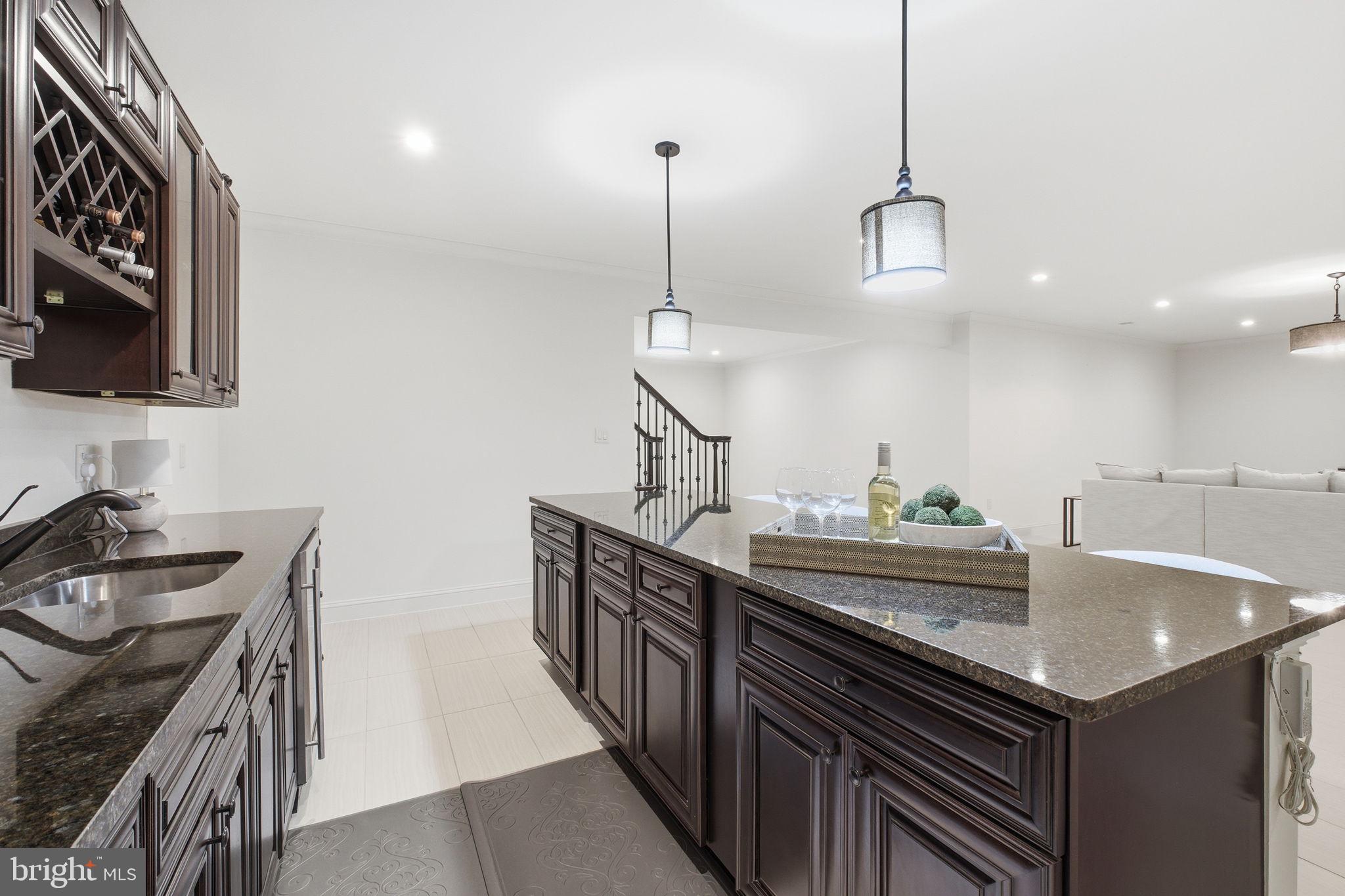 VIENNA WOODS - Residential