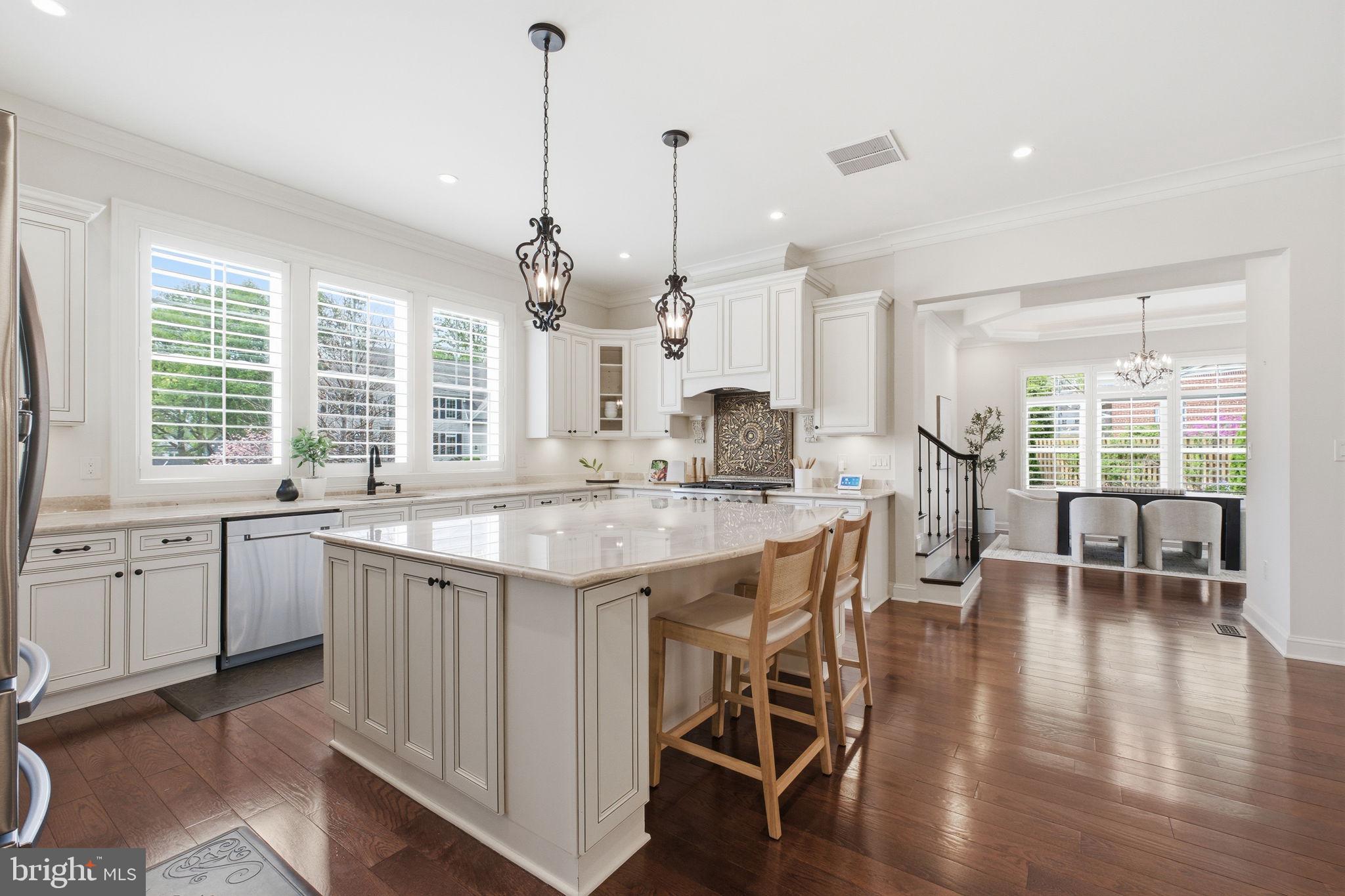 VIENNA WOODS - Residential