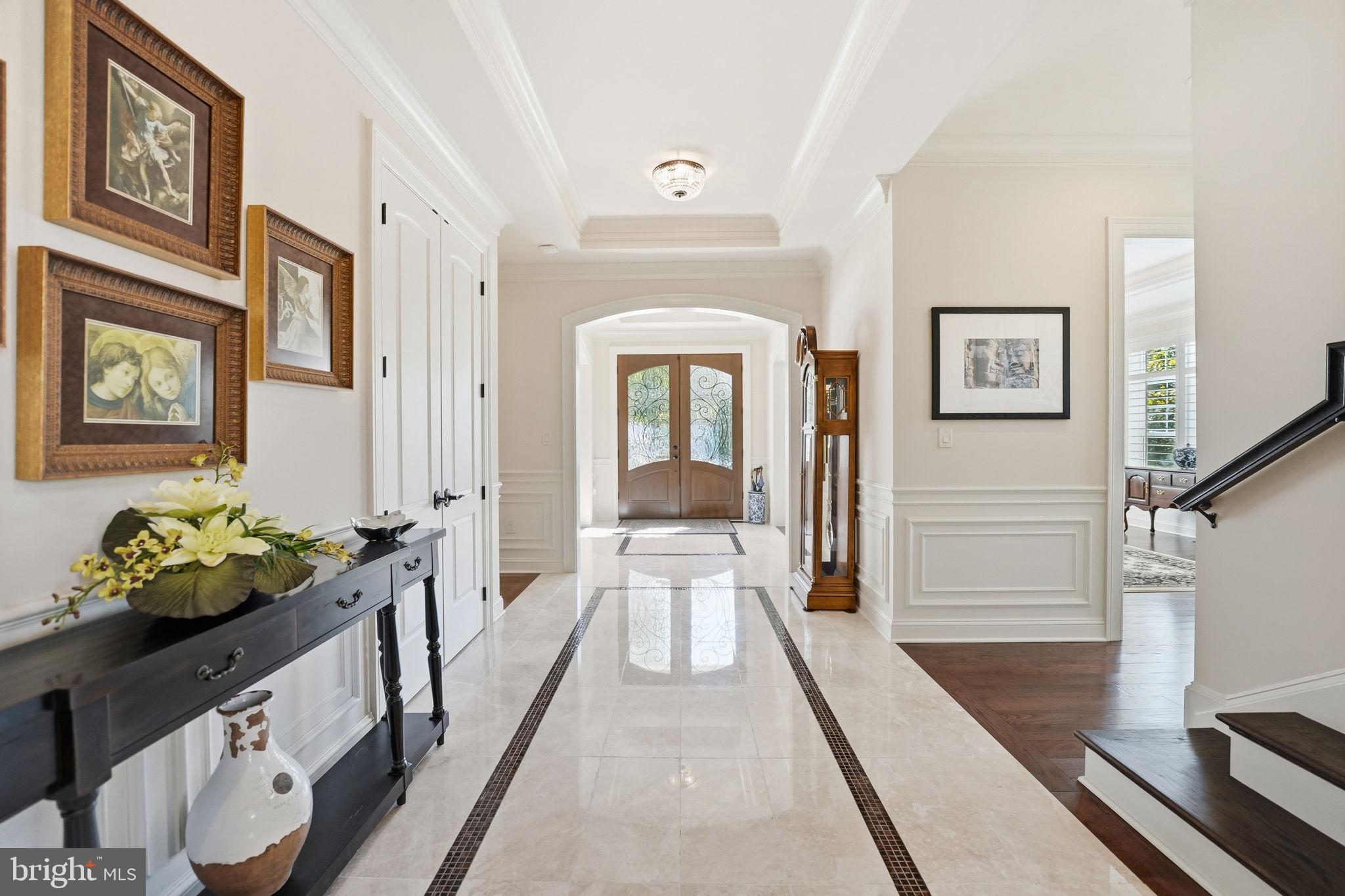 VIENNA WOODS - Residential