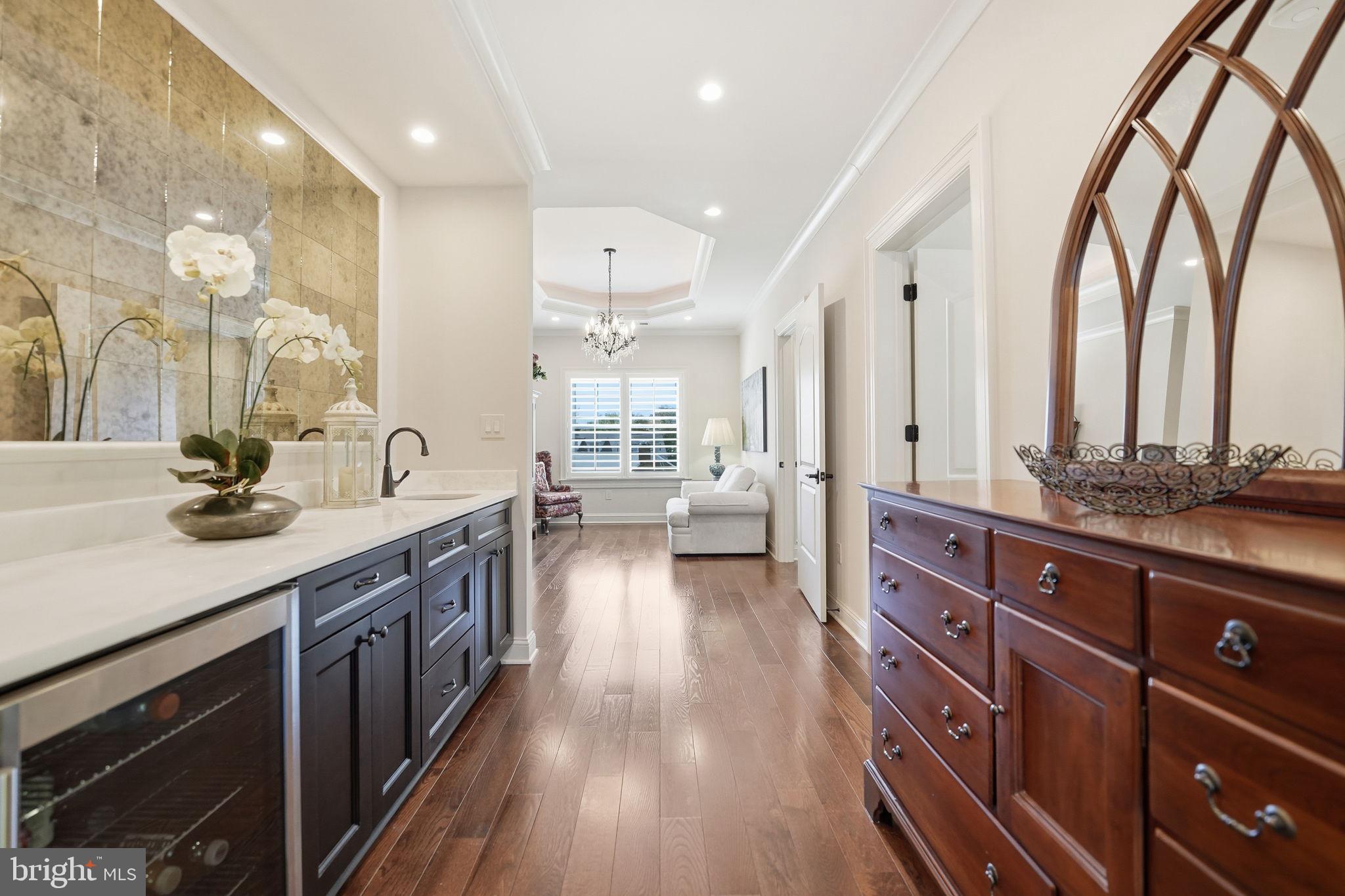 VIENNA WOODS - Residential