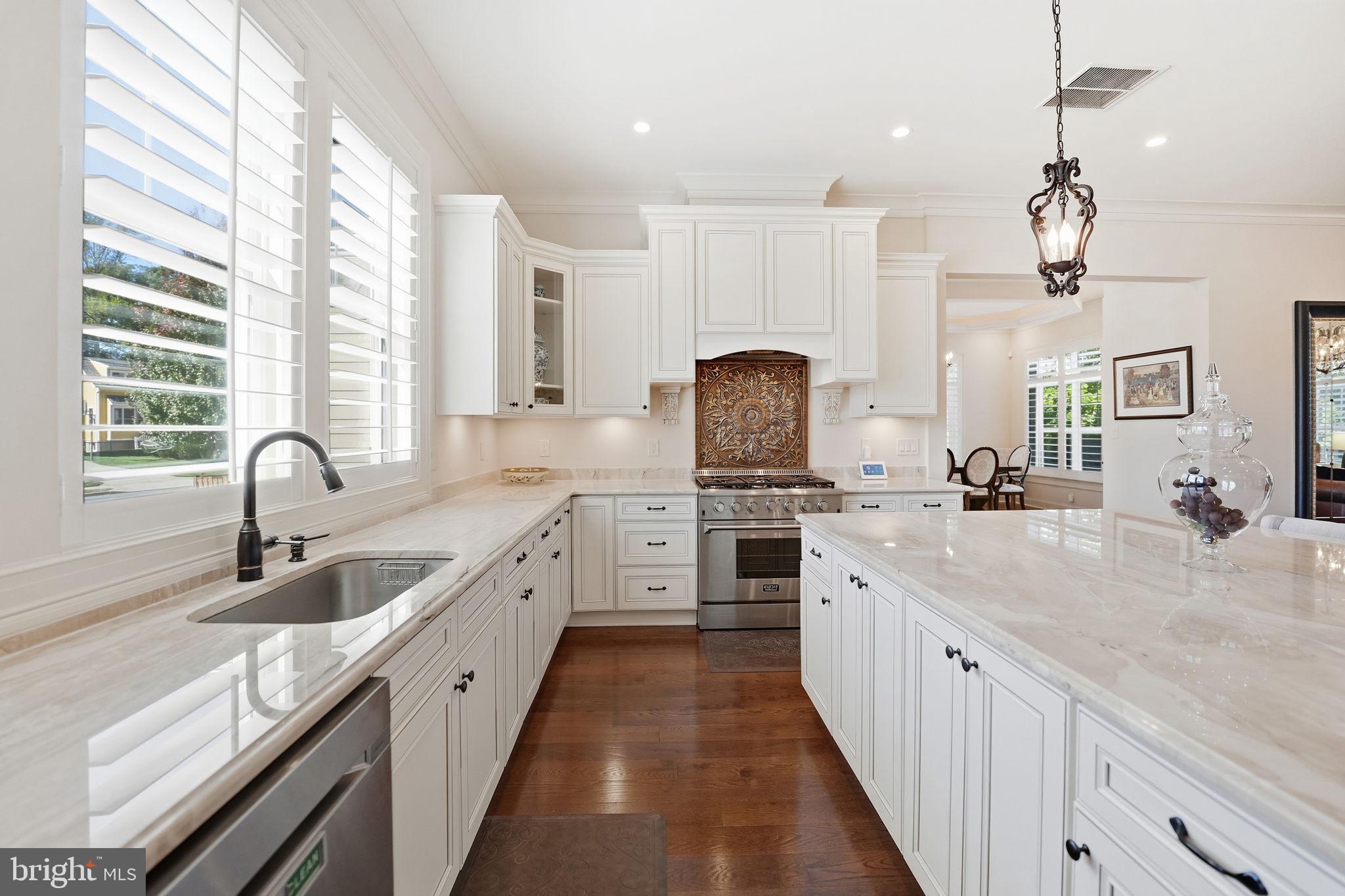 VIENNA WOODS - Residential